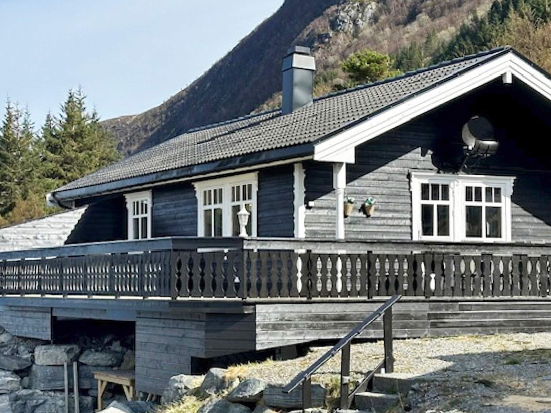 Vrijstaand vissershuis direct aan de fjord in Selje – vis vanaf de veranda - foto 5