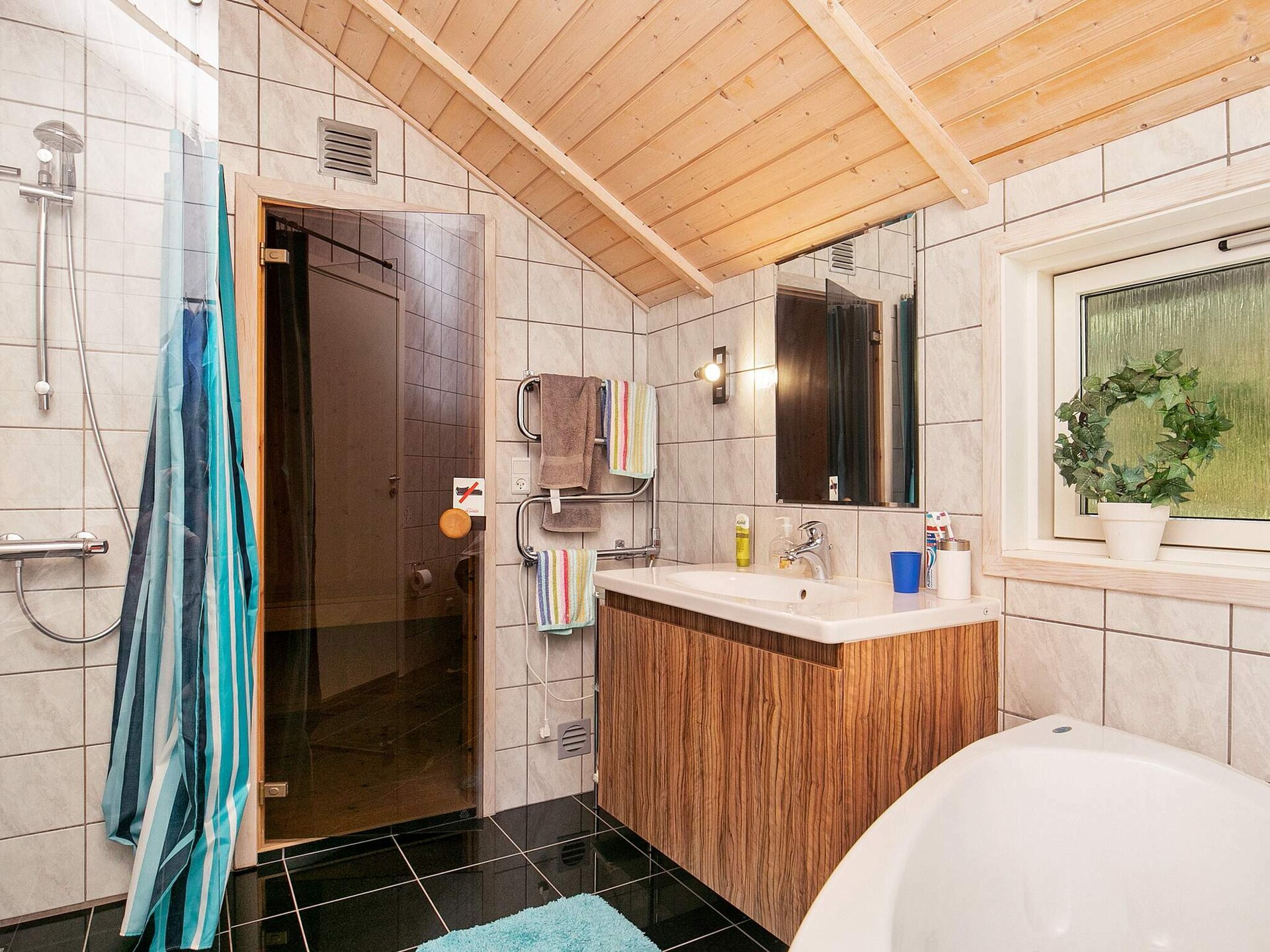 Vrijstaand vakantiehuis aan het Limfjord met whirlpool, sauna en panoramisch uitzicht - foto 29