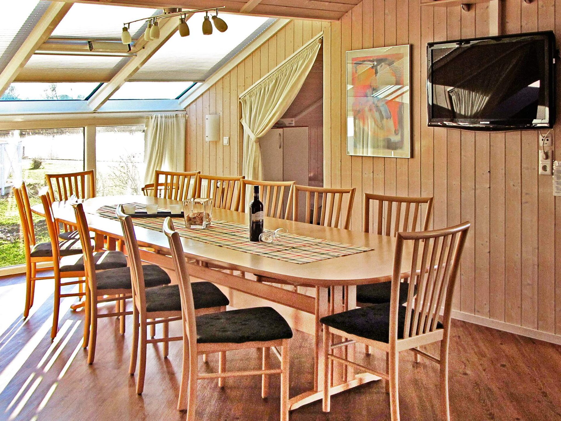 Op 1,5 km van zee: Ruim vakantiehuis in Ottendorf voor 12 personen · 135 m² - foto 35