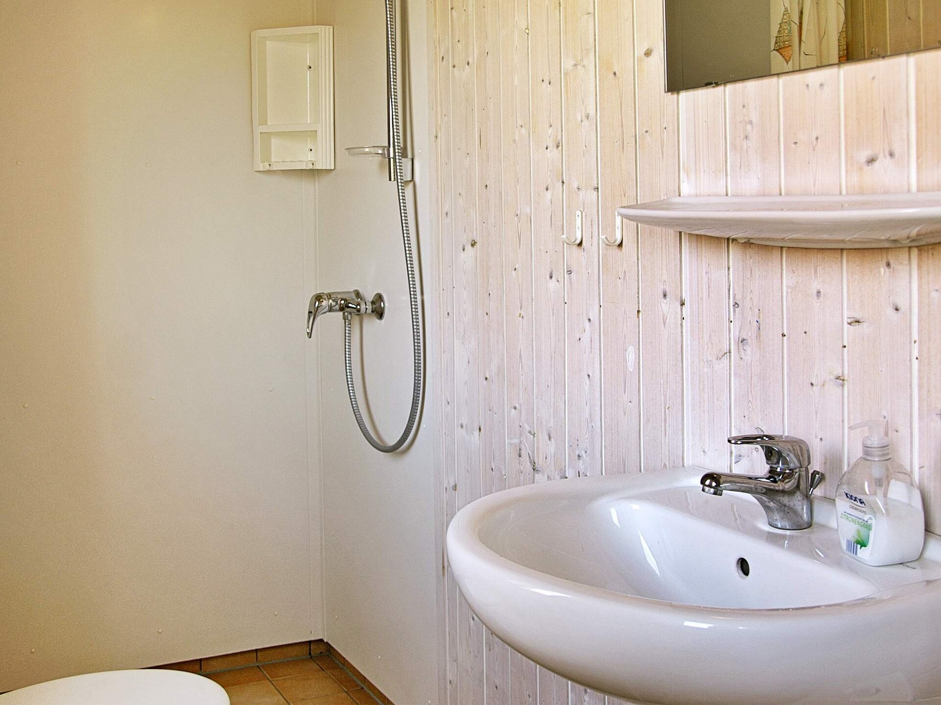 Wellnessvilla aan het water met sauna, whirlpool en kano in Ottendorf - foto 7