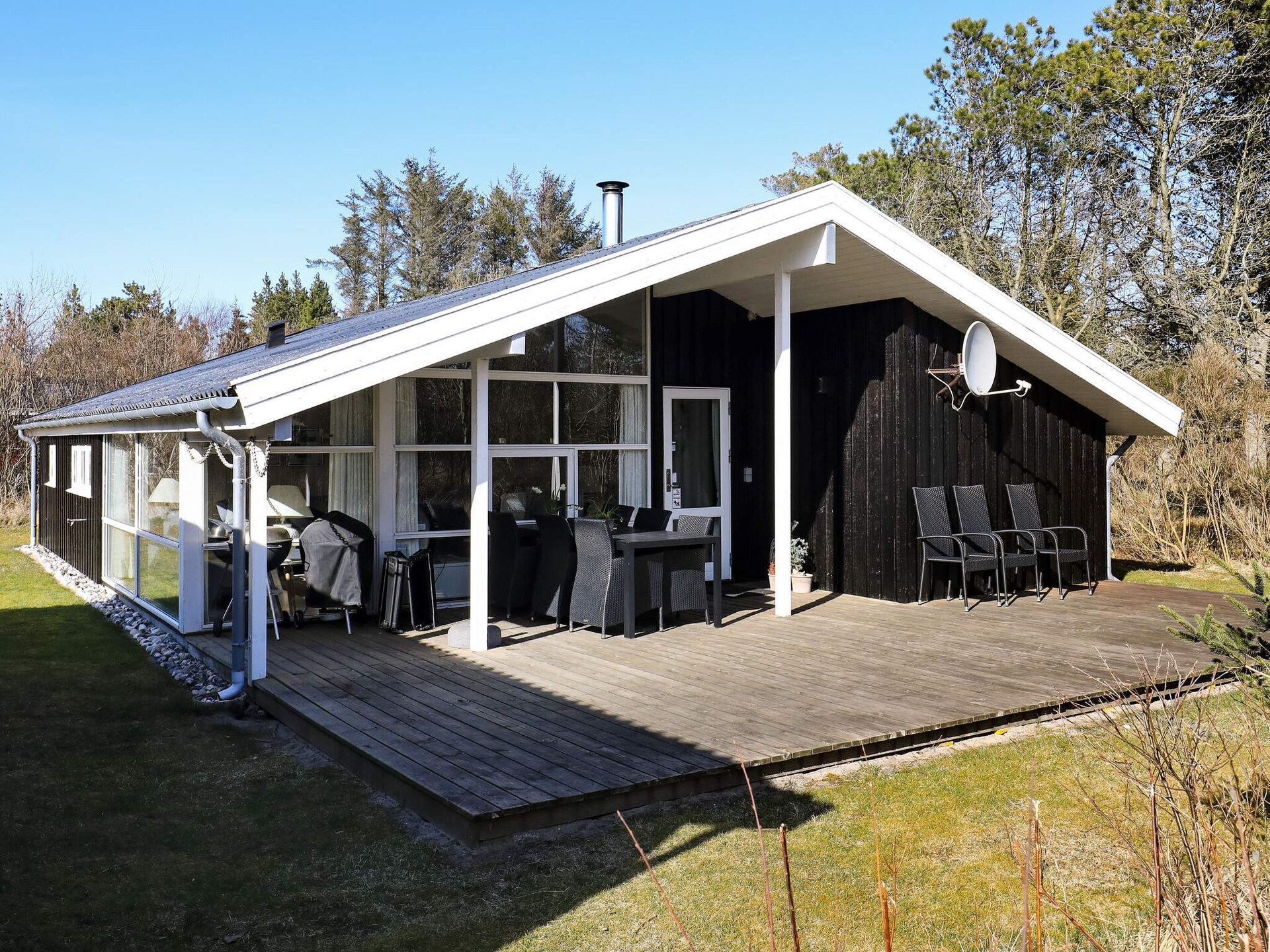 Licht vakantiehuis in Blokhus grenzend aan natuurgebied - foto 1