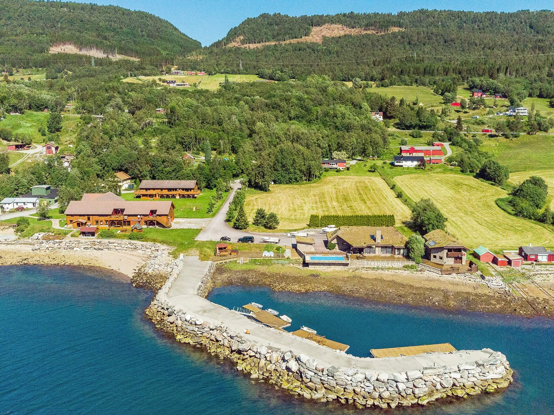 15-persoons vakantiehuis in Eidsvåg op 1,5 km van de piste - foto 2