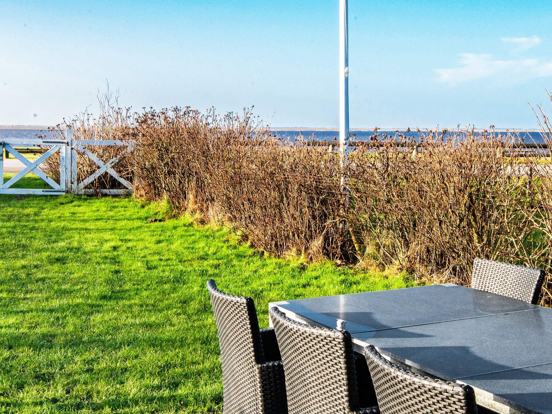 Prachtig vakantiehuis op 50 meter van de Ringkøbing Fjord met sauna en whirlpool - foto 37