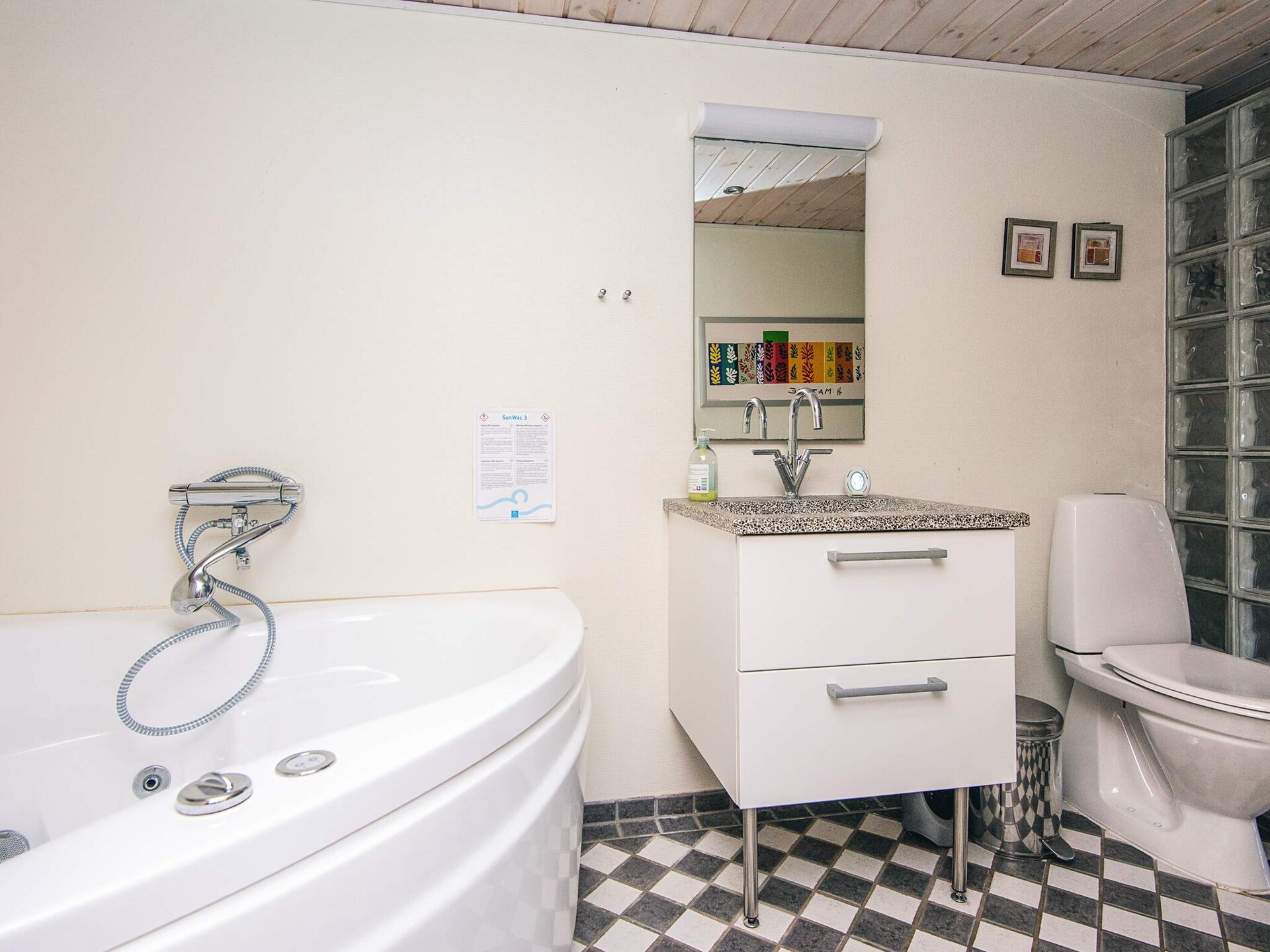 Prachtig vakantiehuis op 50 meter van de Ringkøbing Fjord met sauna en whirlpool - foto 14