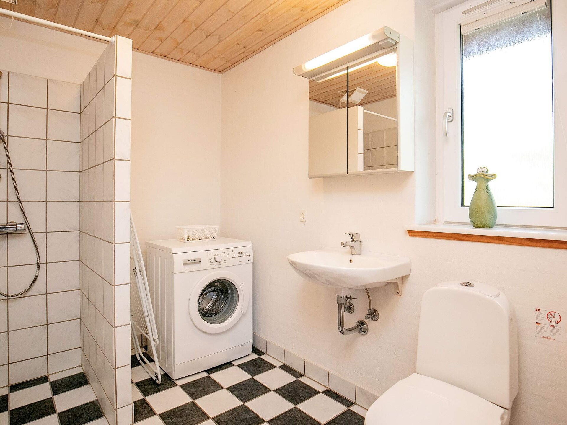 8-persoons vakantiehuis aan zee in Thyholm met whirlpool - foto 34