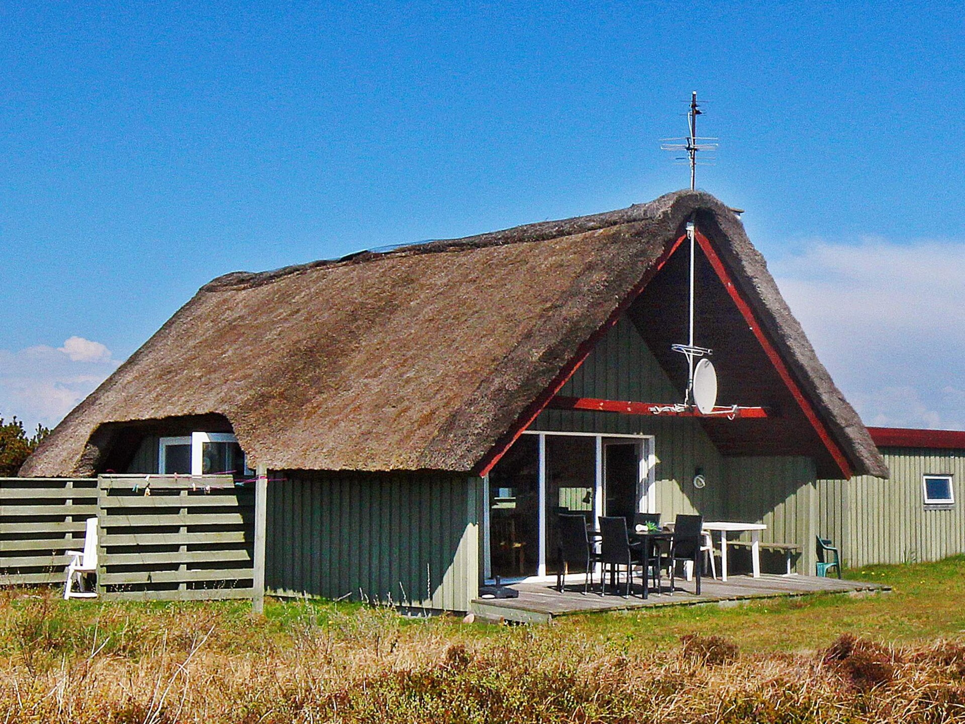 Vrijstaand duinhuis bij Hvide Sande met uitzicht op vuurtoren en zee op 800m - foto 22