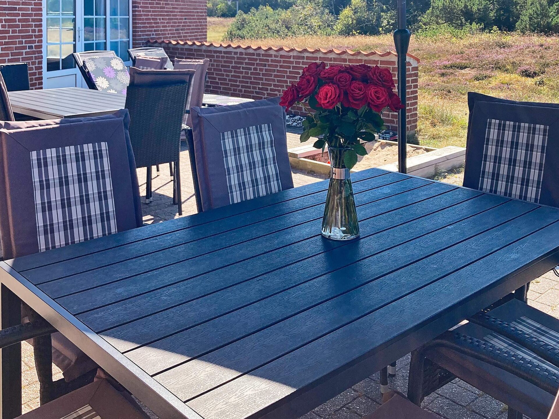 Rietgedekt vakantiehuis met privézwembad & sauna nabij Ringkøbing Fjord - foto 2
