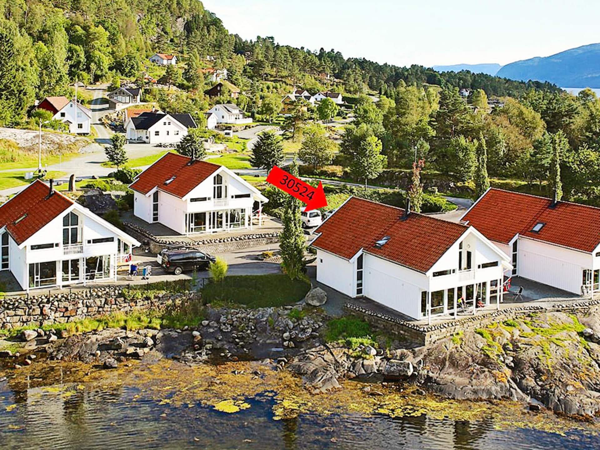 12-persoons vakantiehuis in Jelsa met zwembad en fjordzicht · 12 pers. - foto 2