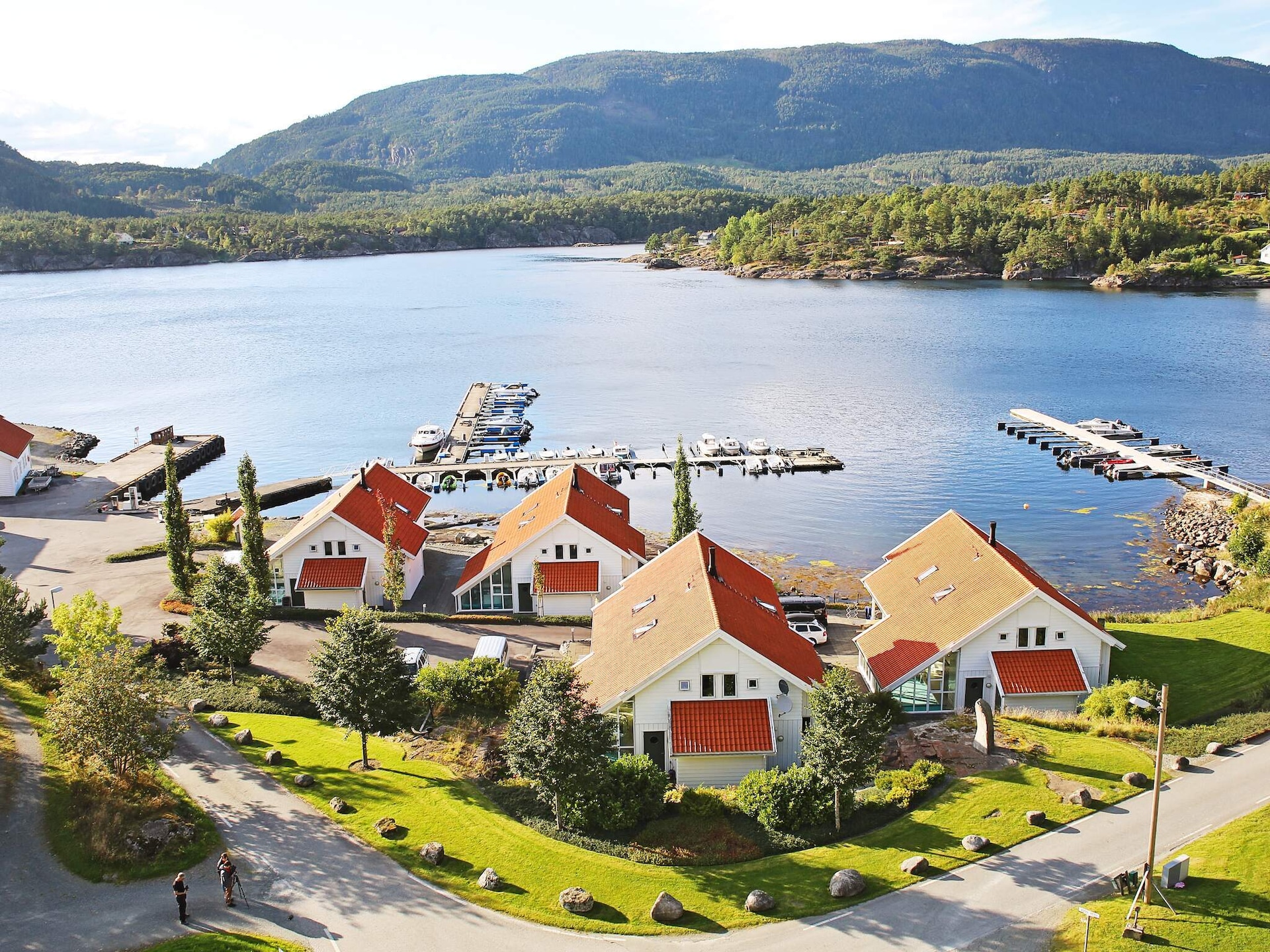 12-persoons vakantiehuis in Jelsa met zwembad en fjordzicht · 12 pers. - foto 7