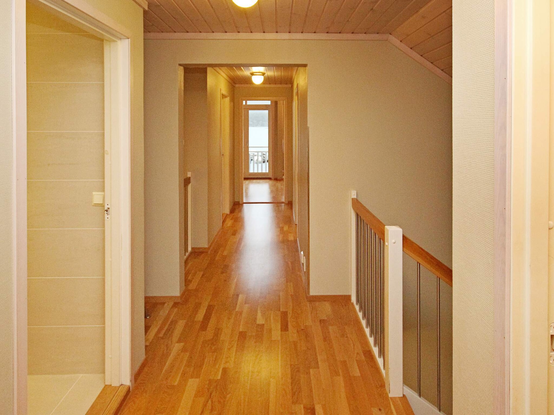 12-persoons vakantiehuis in Jelsa met zwembad en fjordzicht · 12 pers. - foto 60