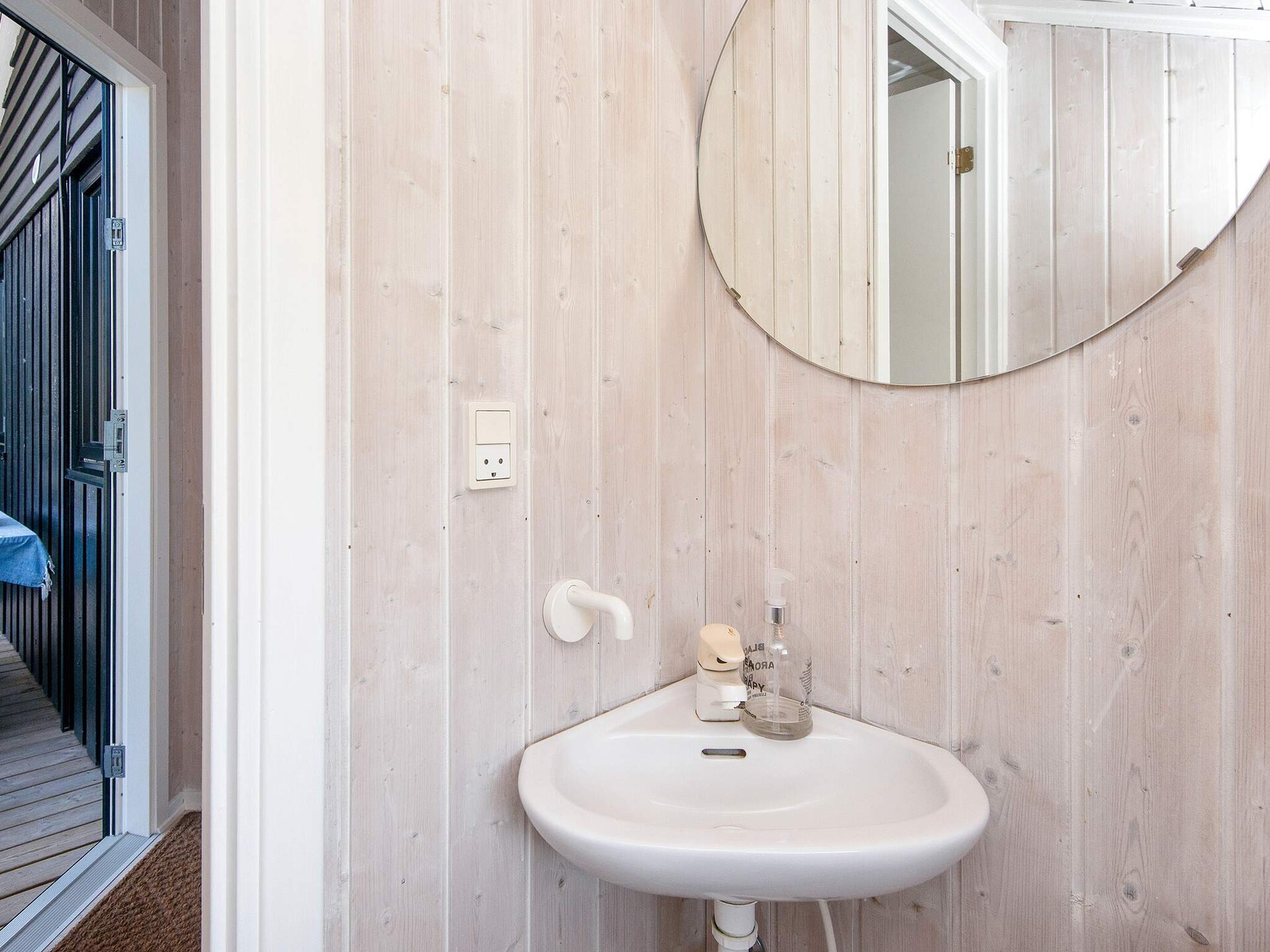 Aan zee: Modern vakantiehuis in Sjølund voor 6 personen - foto 45