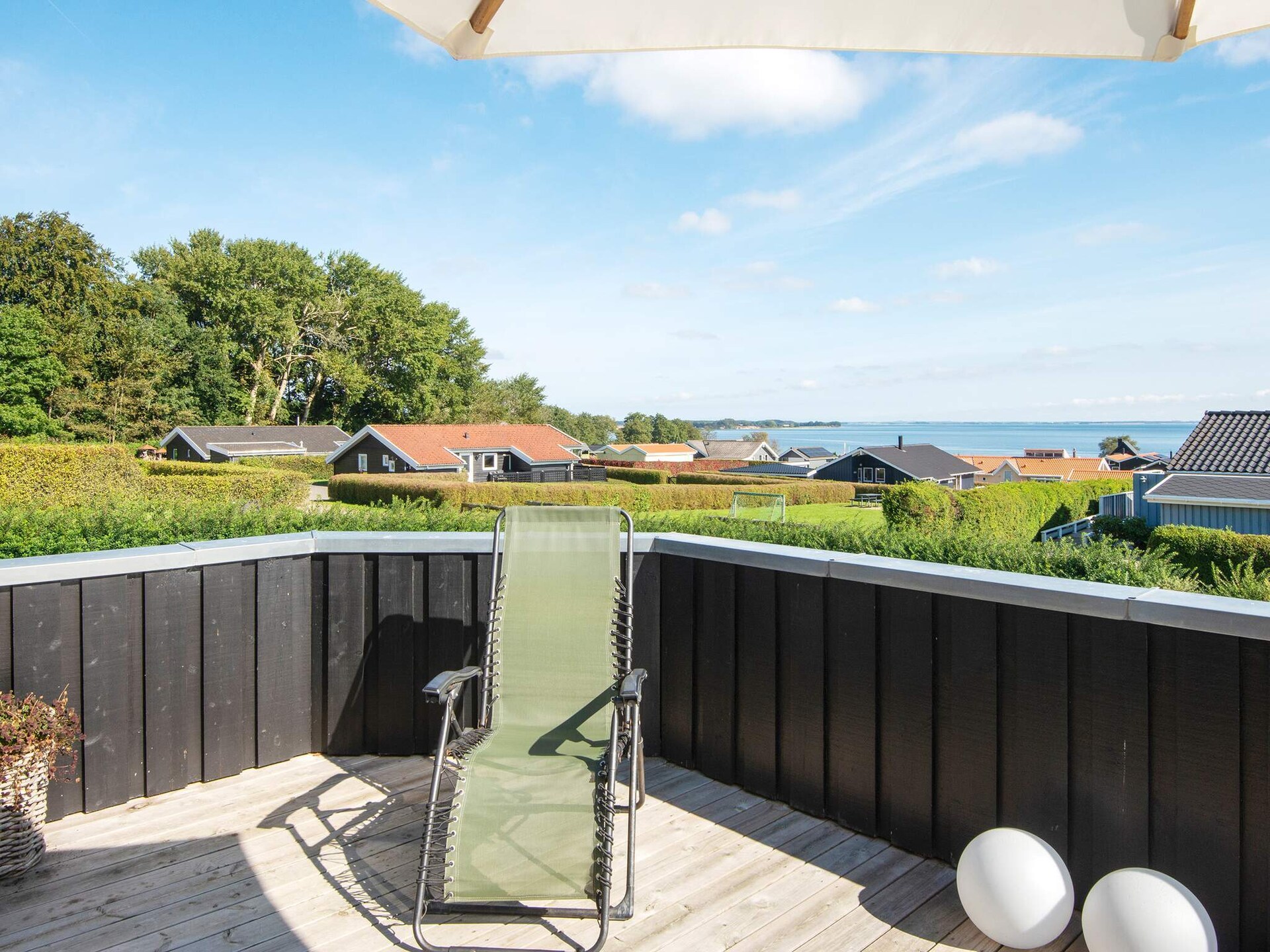 Aan zee: Modern vakantiehuis in Sjølund voor 6 personen - foto 59