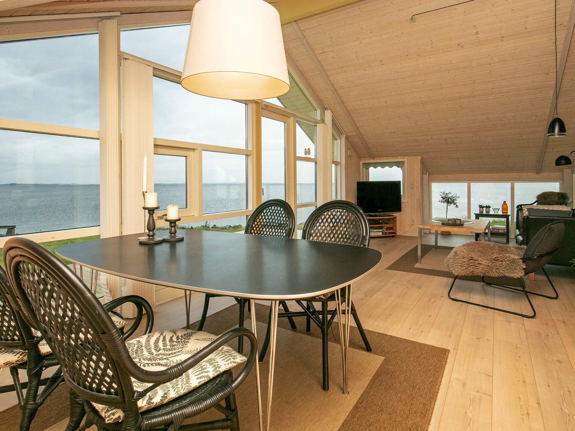 Aan zee: Rustgevend vakantiehuis met panoramisch uitzicht in Vinderup - foto 58