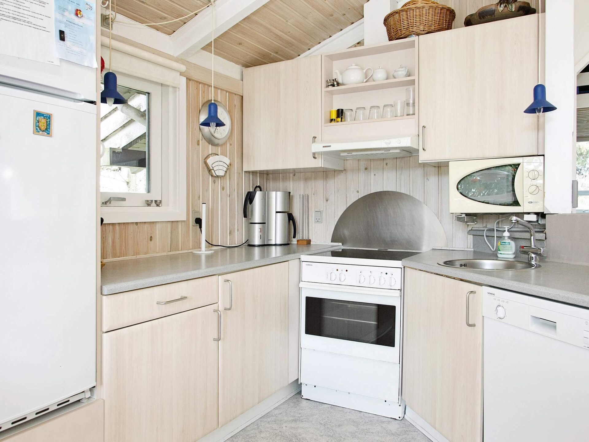 Ruim vakantiehuis met privé-zwembad, sauna en whirlpool op 600m van zee - foto 20