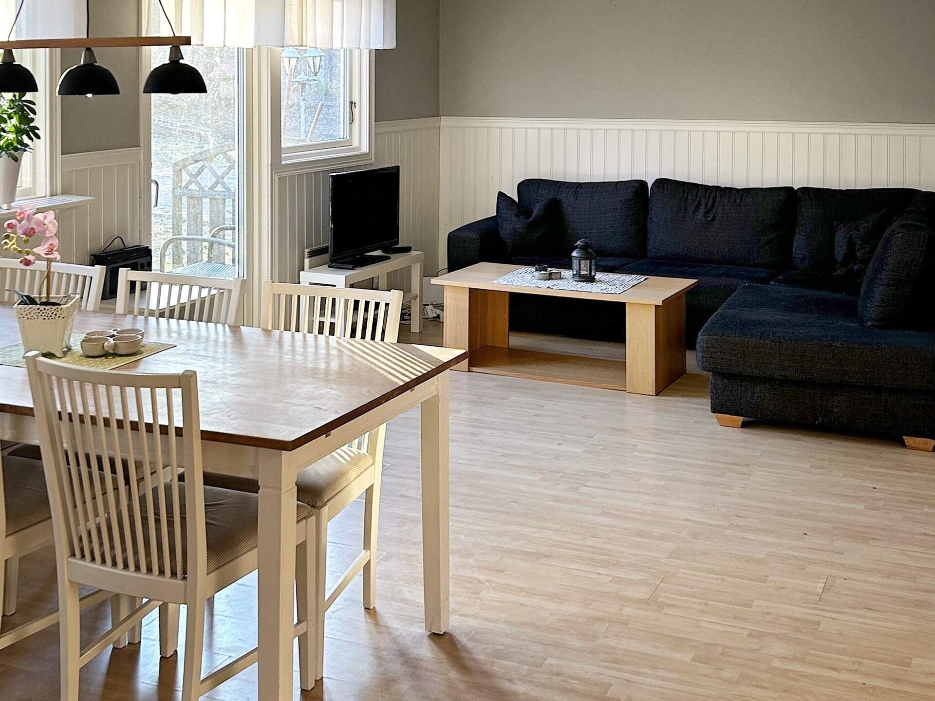 Op 300 m van het meer: Sfeervol vakantiehuis in Håcksvik - foto 5