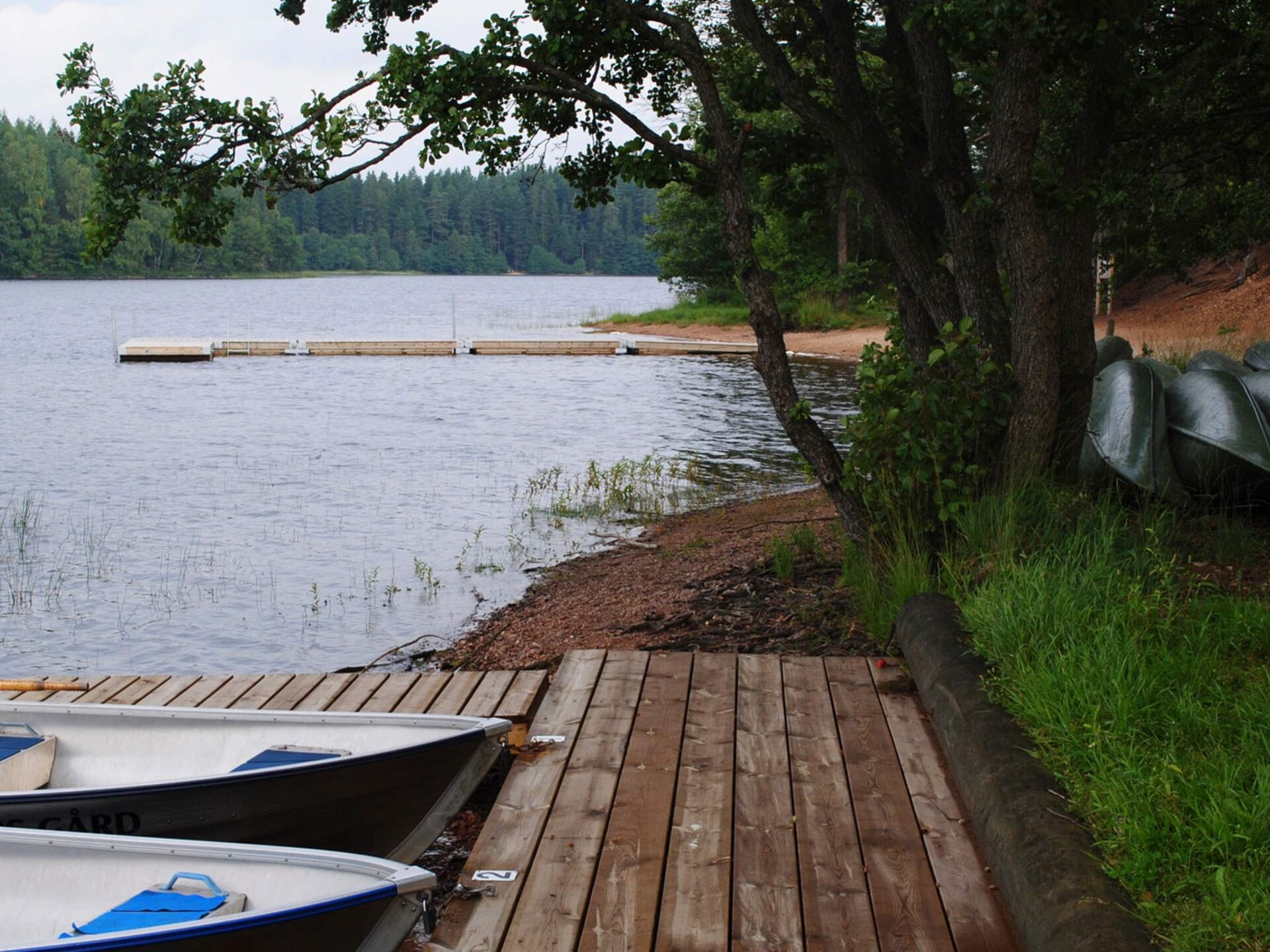 Op 300 m van het meer: Sfeervol vakantiehuis in Håcksvik - foto 14