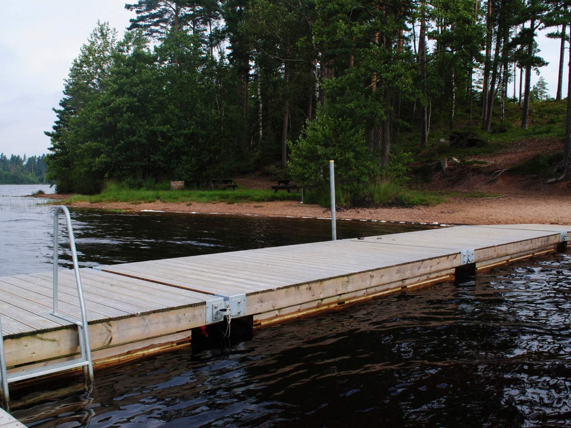 Op 300 m van het meer: Sfeervol vakantiehuis in Håcksvik - foto 18