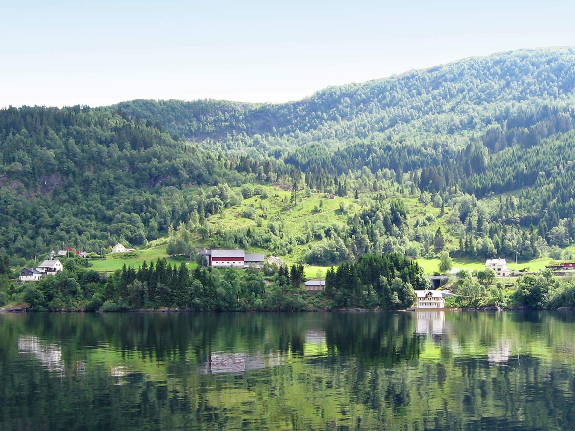 Panoramavakantiehuis aan de Dalsfjord met whirlpool en boothuur - foto 39