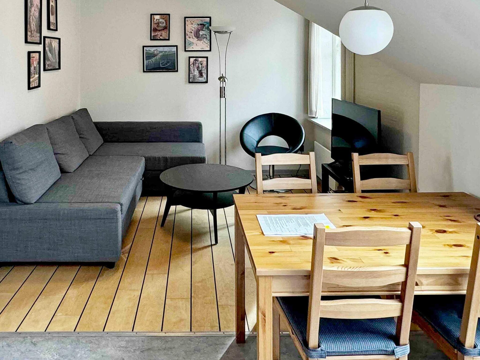 Op 300 m van zee: Comfortabel appartement in hartje Gudhjem - foto 11