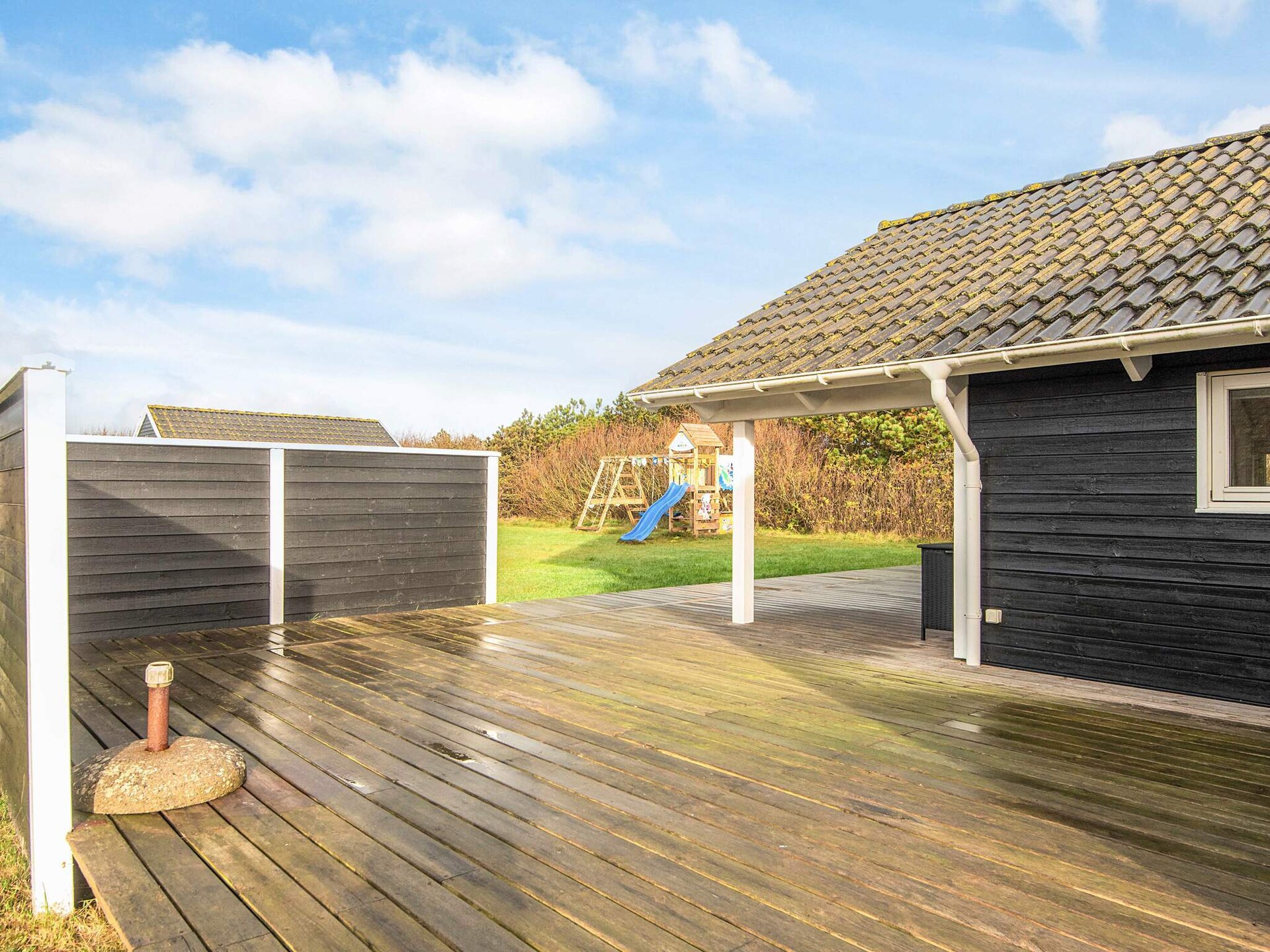 Licht vakantiehuis met sauna en bubbelbad op 300m van de Noordzee in Harboøre - foto 2