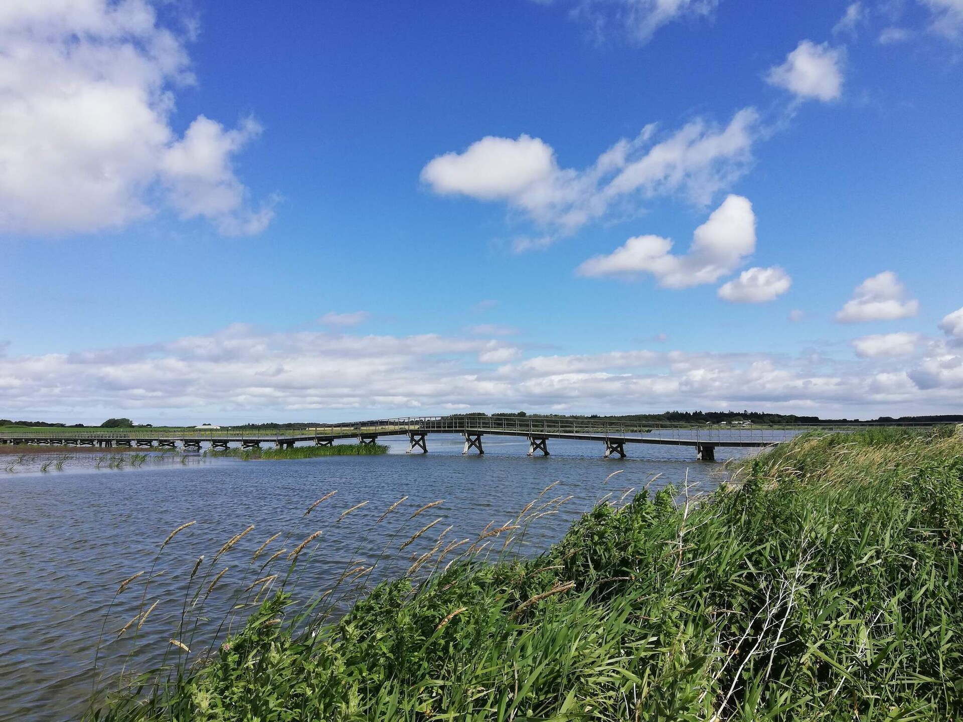 Groots vakantielandhuis met uitzicht op de Limfjord, zwembad en activiteitenruimte - foto 11