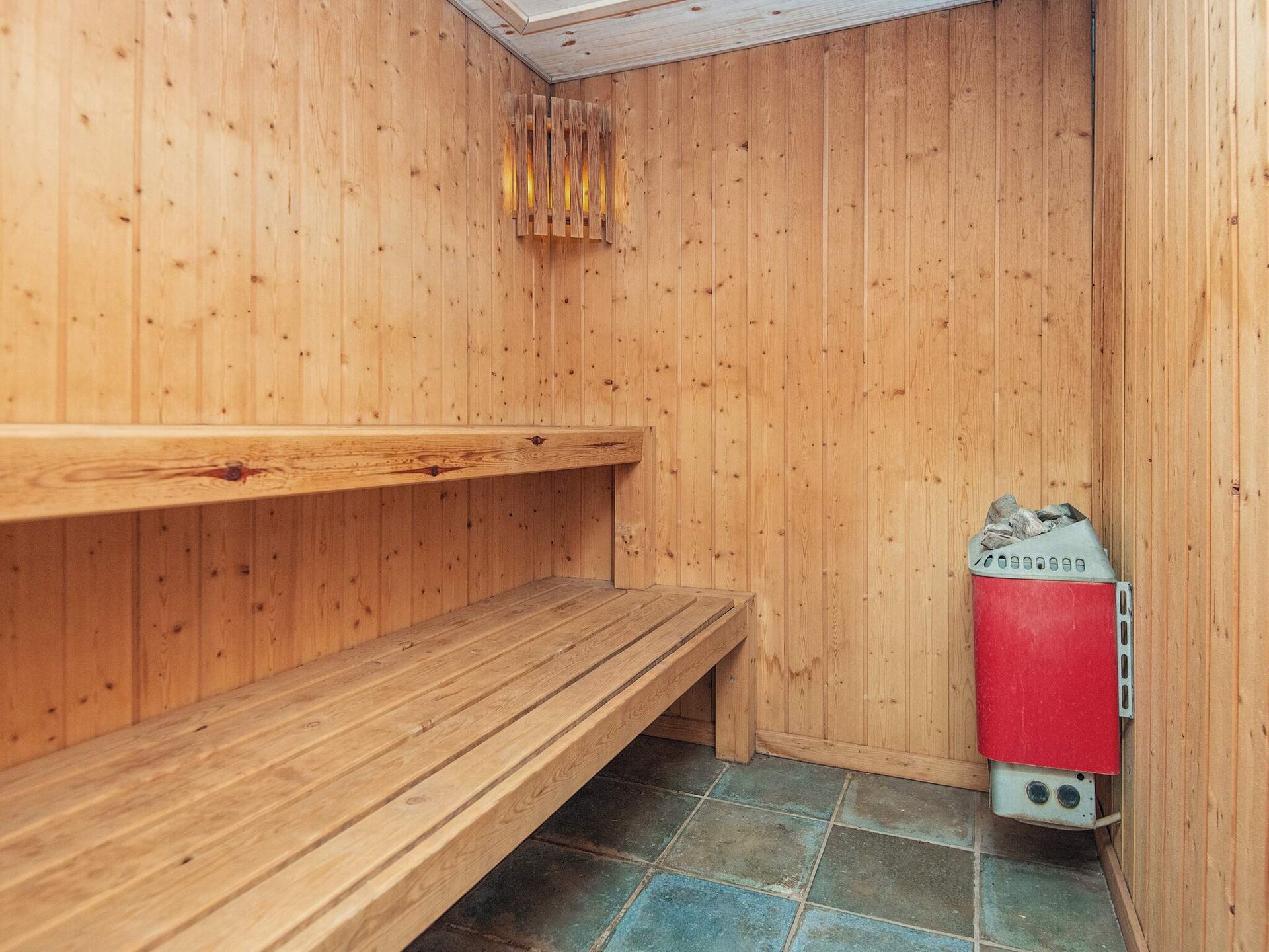 Op 300 m van zee: ruim vakantiehuis in Ørsted voor 14 personen - foto 63