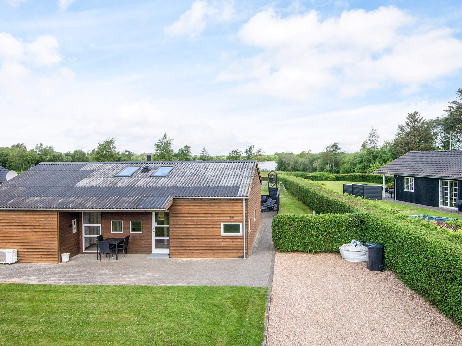 Activiteitenhuis aan het Kvie Meer met whirlpool, stoomcabine en panoramisch uitzicht - foto 2