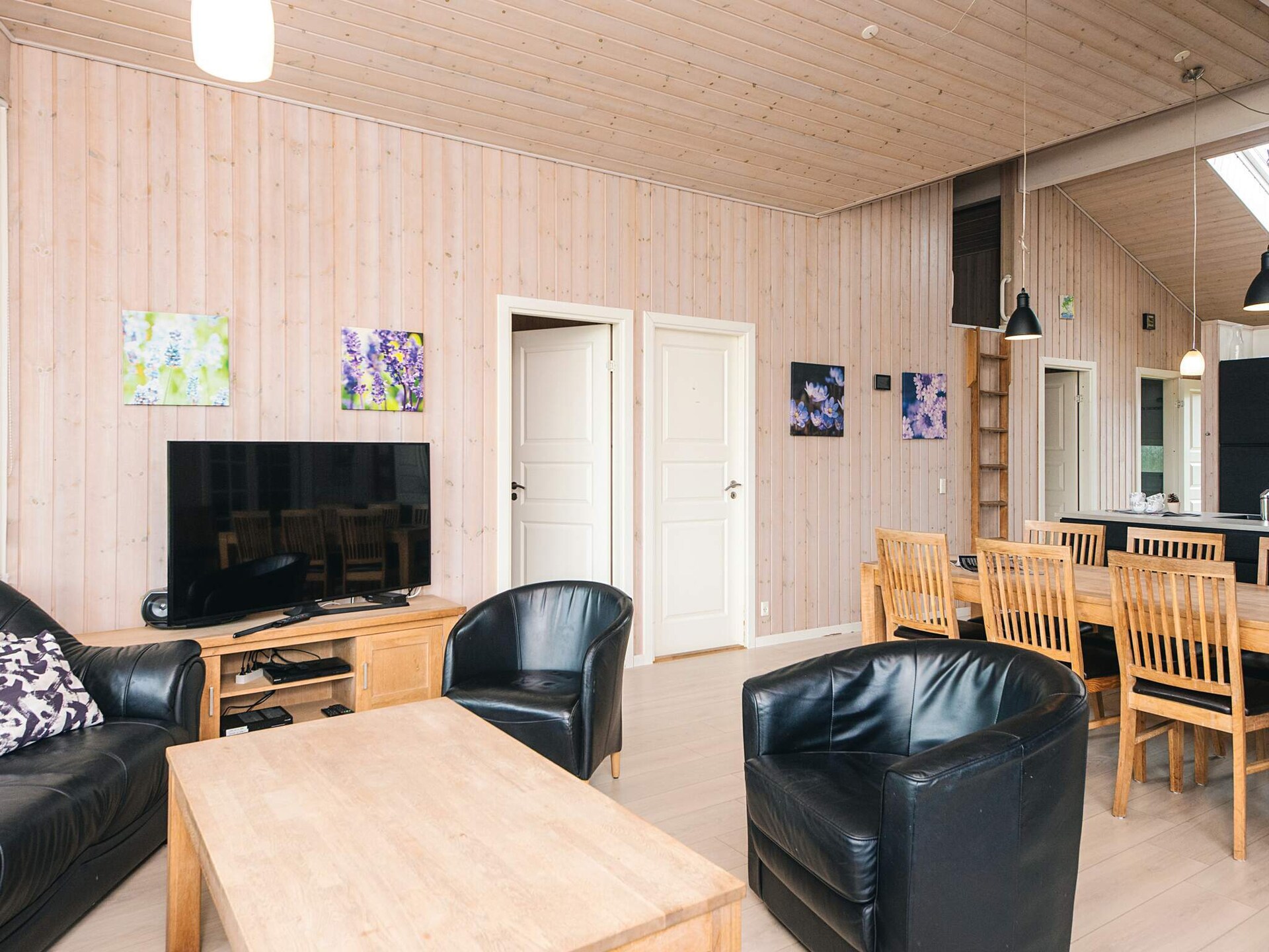 Activiteitenhuis aan het Kvie Meer met whirlpool, stoomcabine en panoramisch uitzicht - foto 18