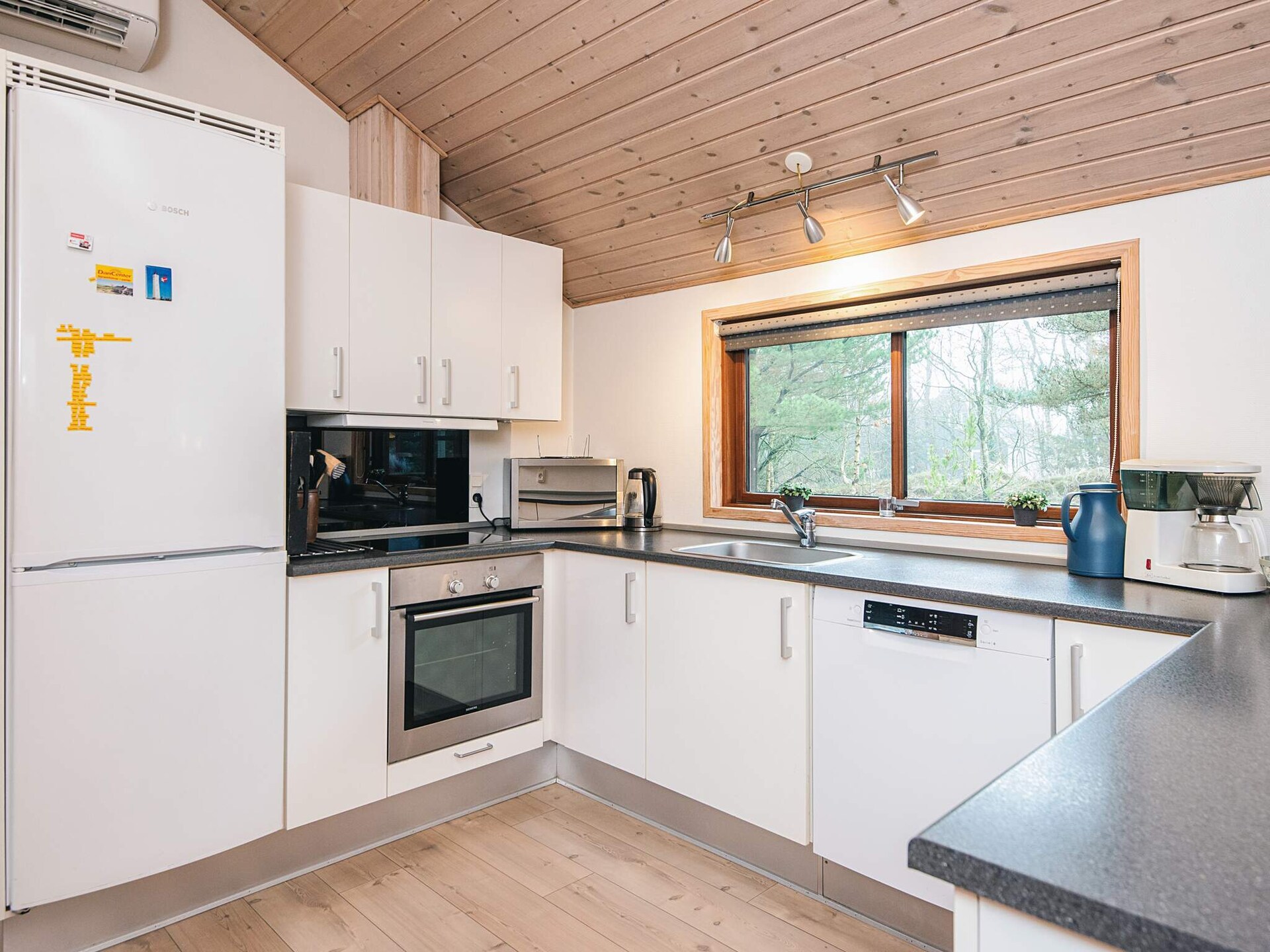 Licht vakantiehuis met whirlpool op 200 meter van de Ho Bugt in Blåvand - foto 23