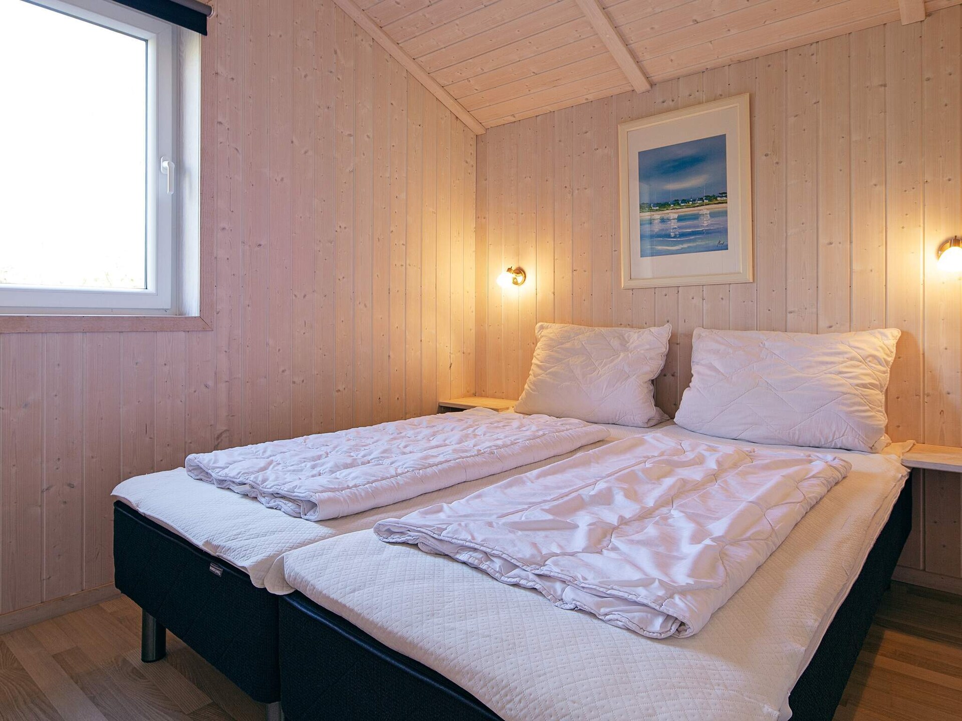 Licht Scandinavisch vakantiehuis met sauna en whirlpool, 250m van zee - foto 20