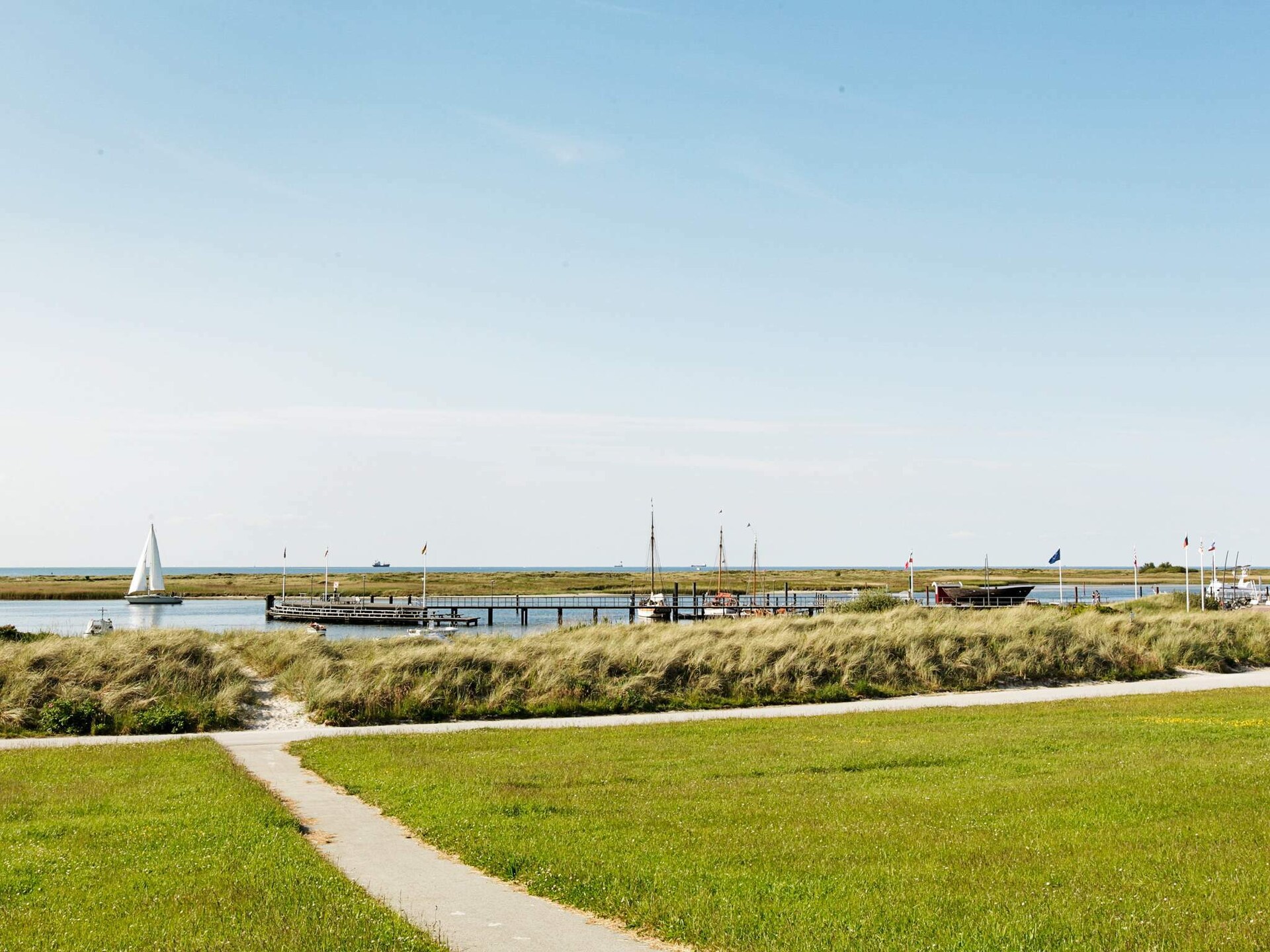 Panoramahuis op 70 meter van zee met sauna en whirlpool in Wendtorf - foto 12