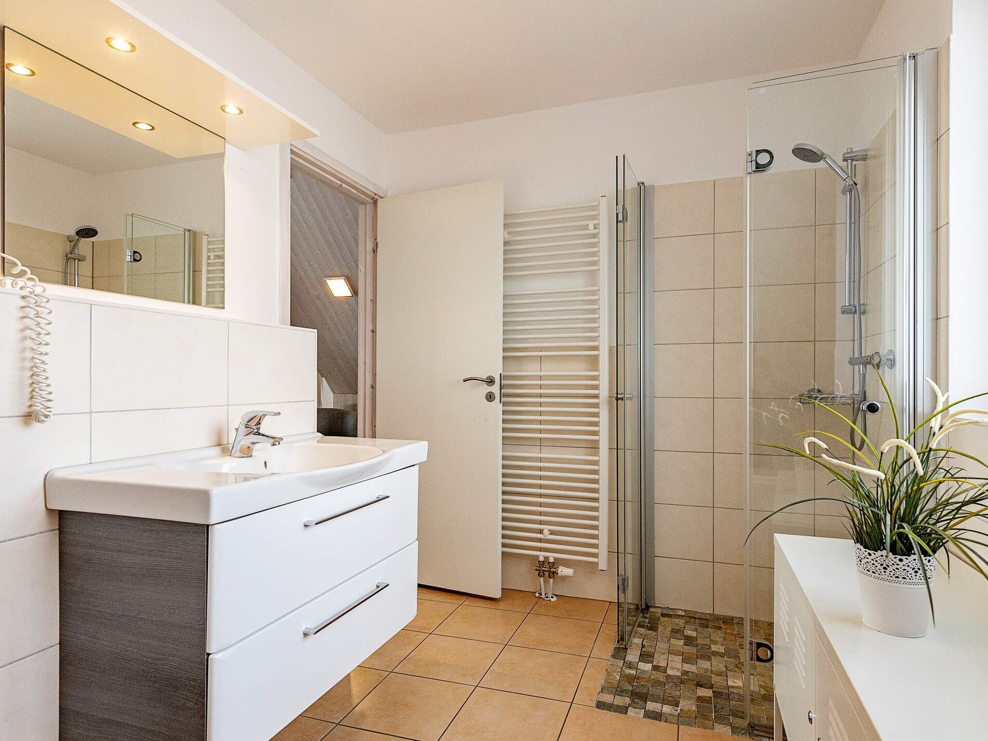 Panoramahuis op 70 meter van zee met sauna en whirlpool in Wendtorf - foto 19