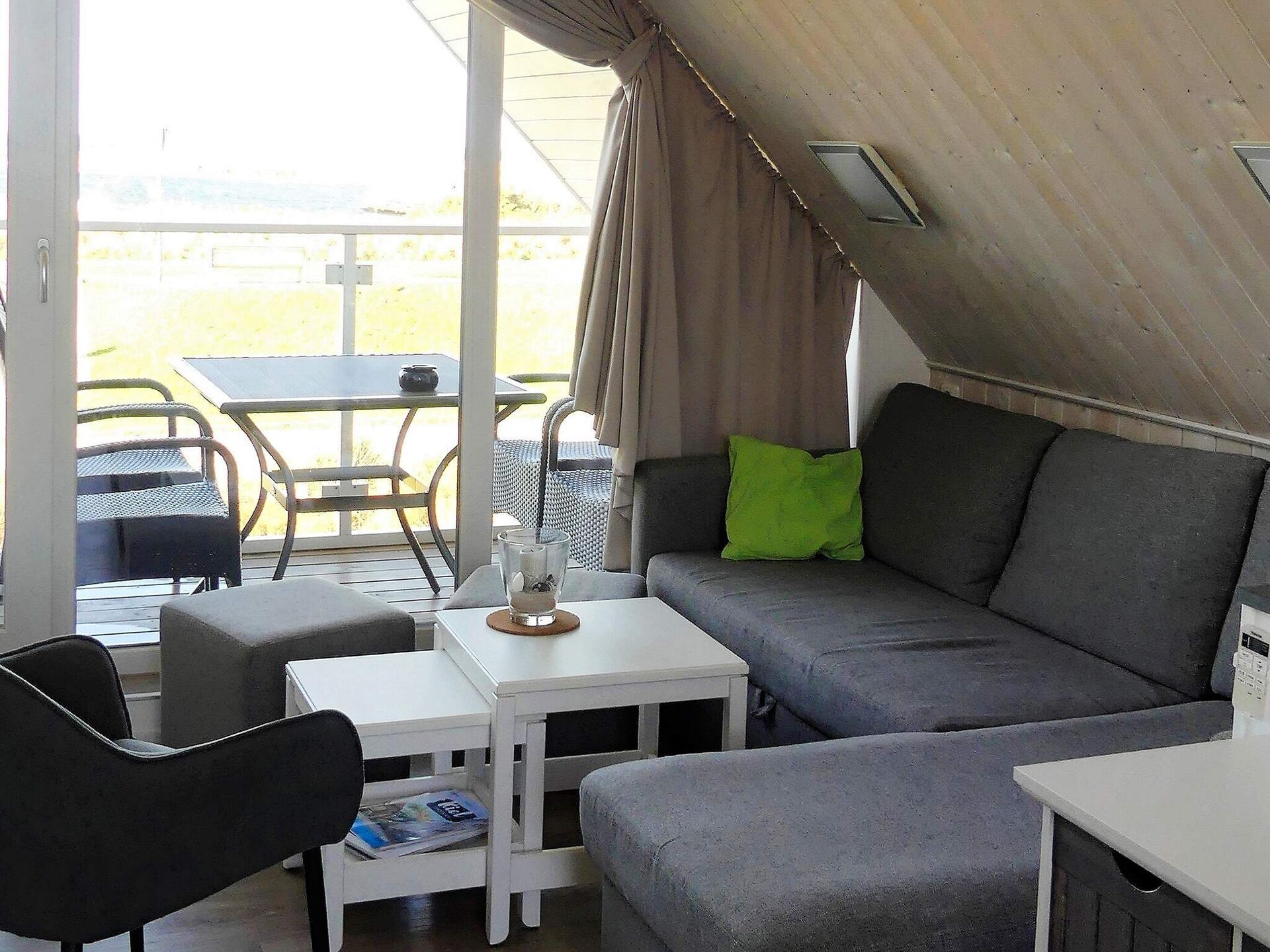 Vrijstaand vakantiehuis met panoramisch zeezicht op 70 meter van het strand in Wendtorf - foto 8