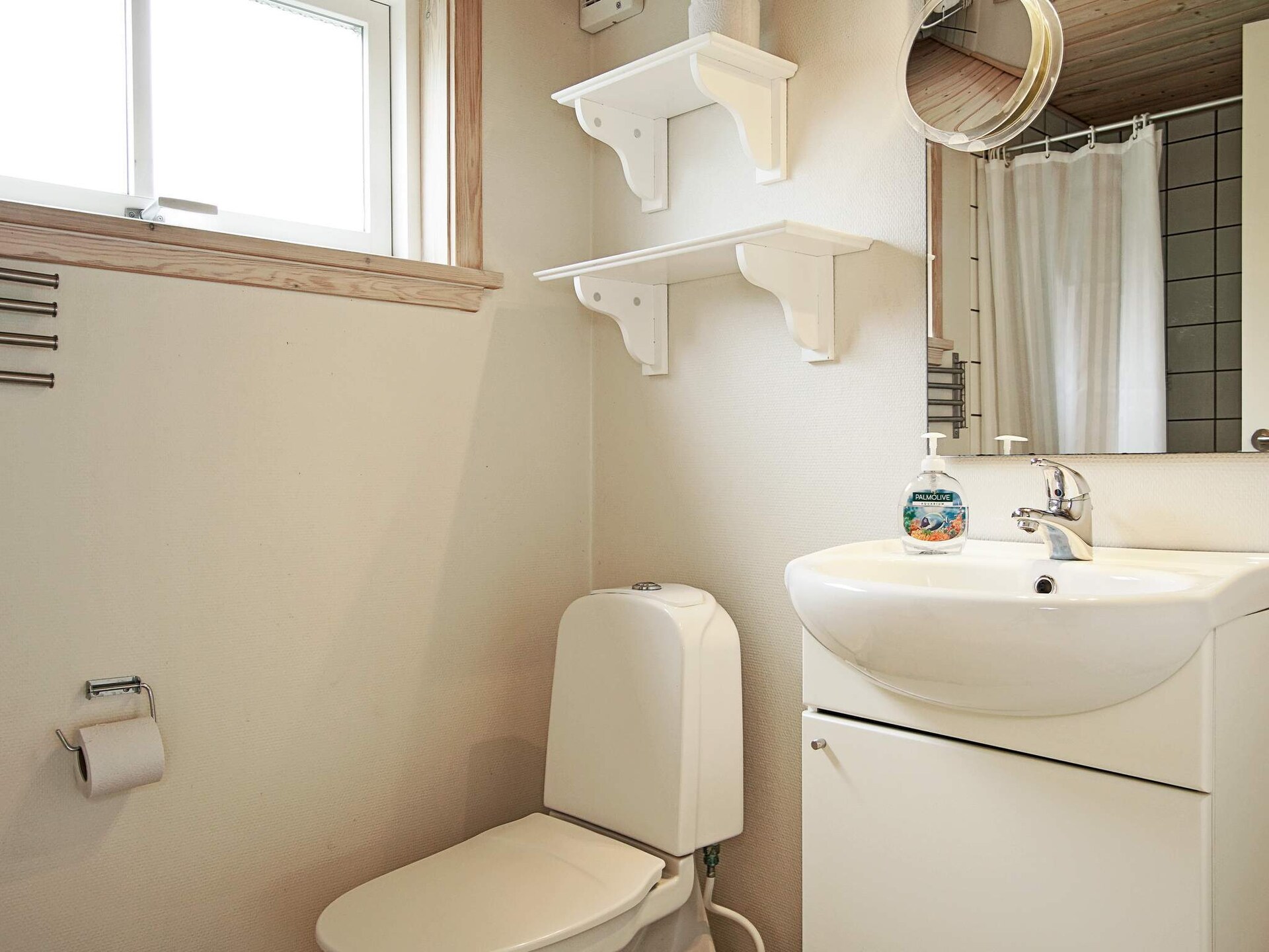 Modern vakantiehuis in Gudhjem direct aan de golfbaan - foto 9