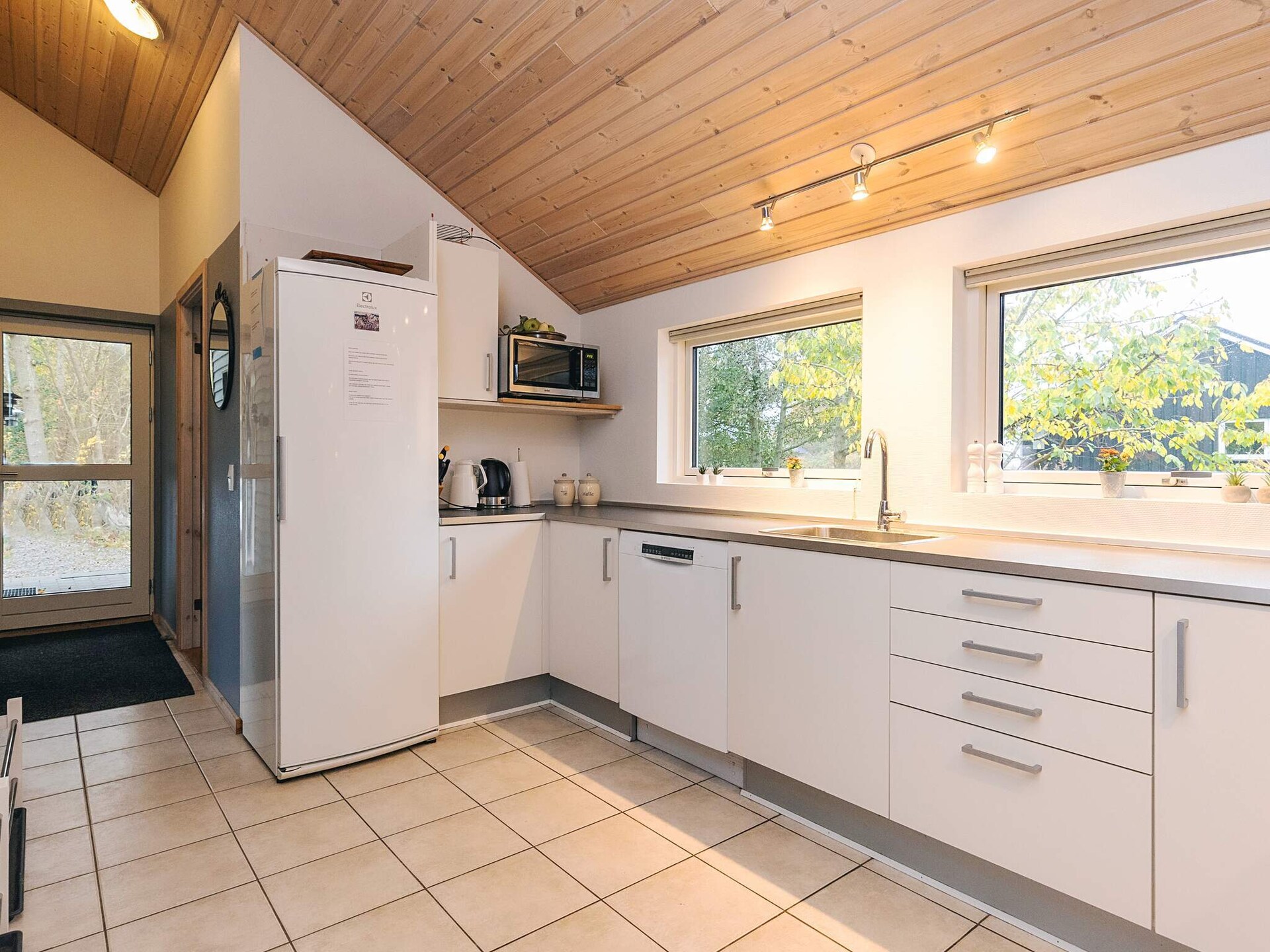14-persoons vakantiehuis aan zee in Millinge met sauna en whirlpool - foto 26