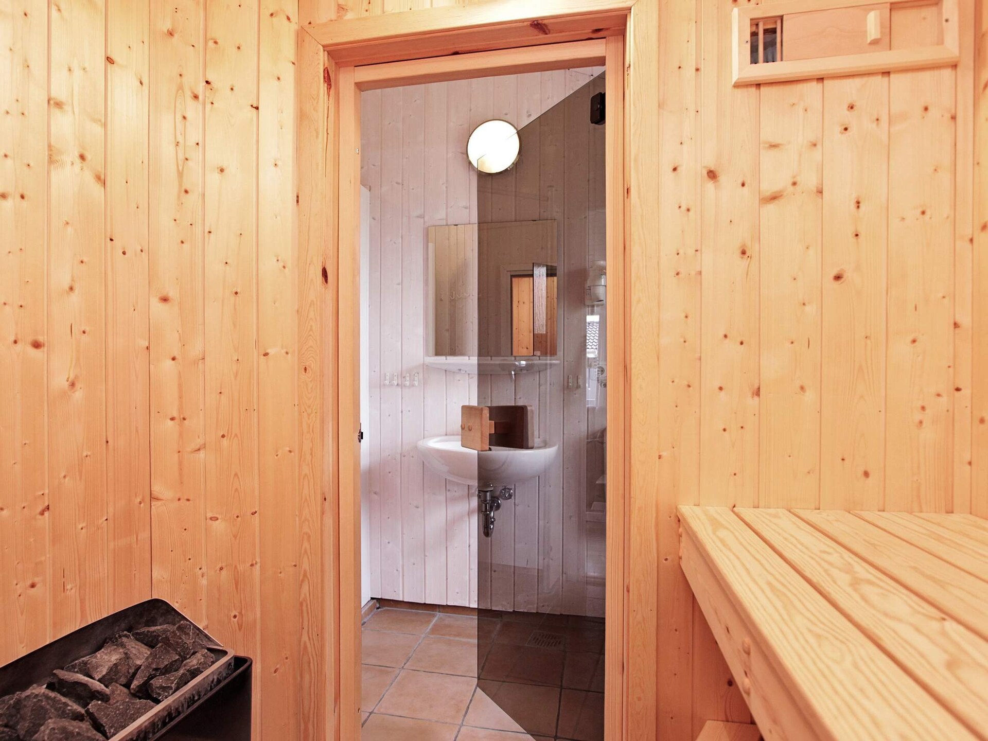 Vrijstaand Deens vakantiehuis met sauna op 250 meter van het strand in Grömitz - foto 24