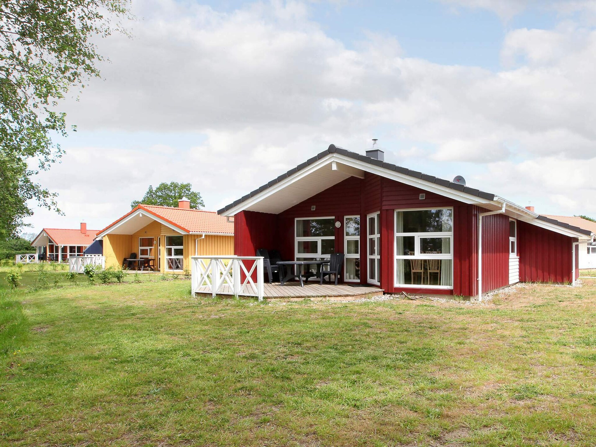 Licht Scandinavisch vakantiehuis met whirlpool en sauna op 250m van zee - foto 3