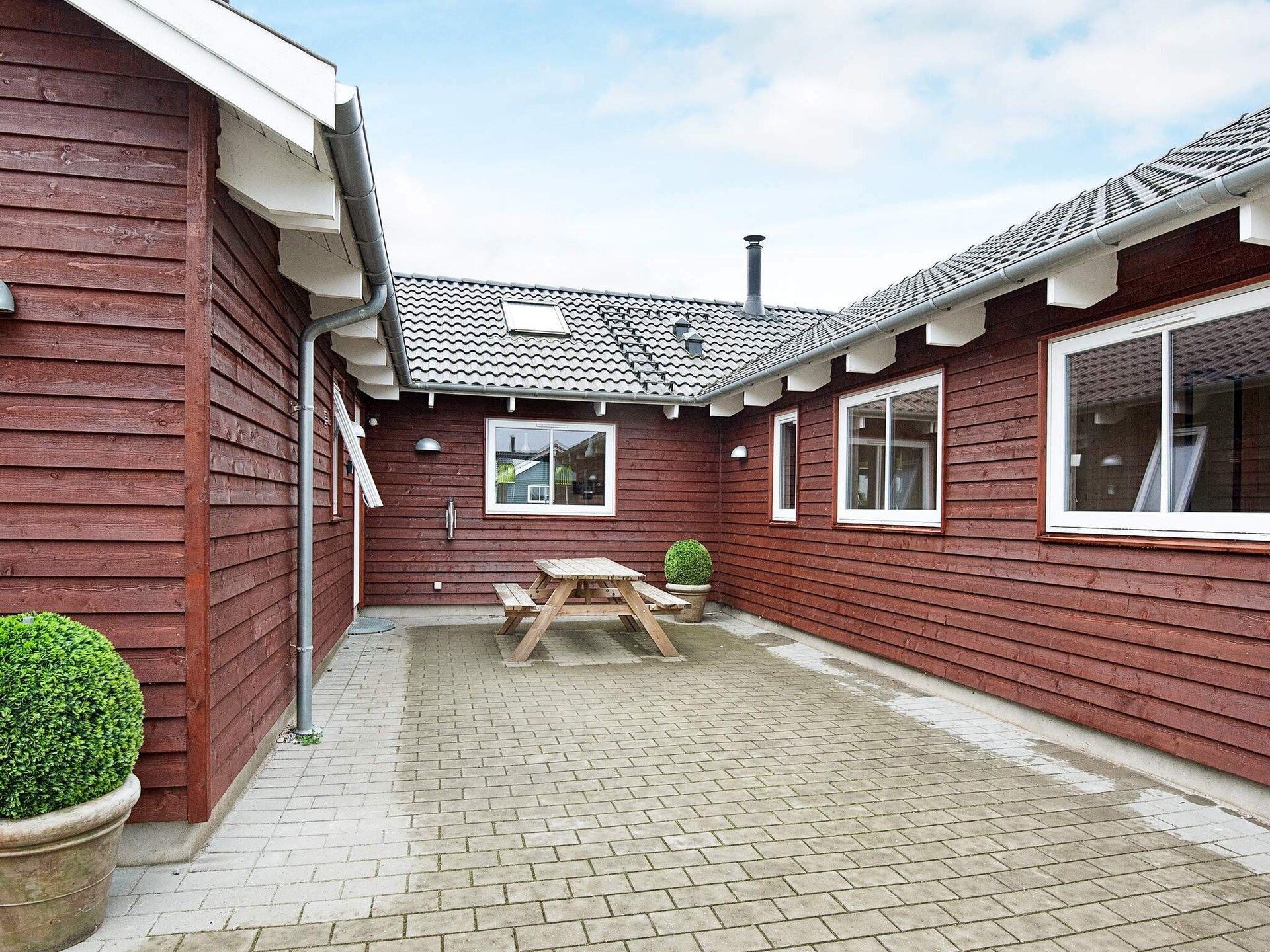 Groots vakantiehuis voor 18 personen met zwembad en activiteitenruimte op 500m van zee - foto 7