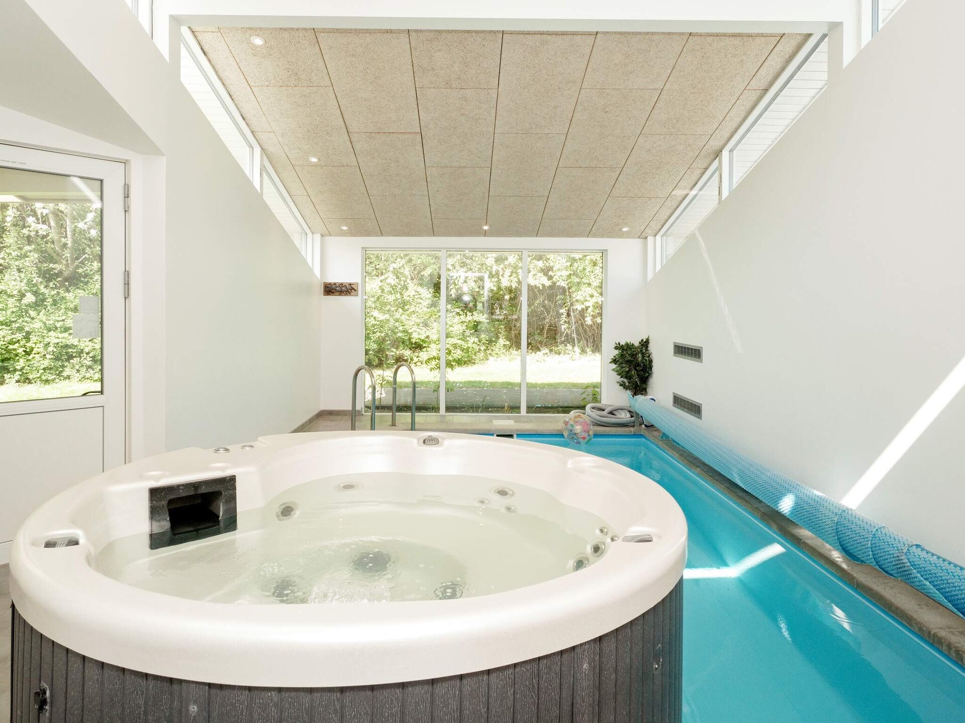 Licht vakantiehuis met zwembad & whirlpool op 400m van zee in Udsholt Strand - foto 17