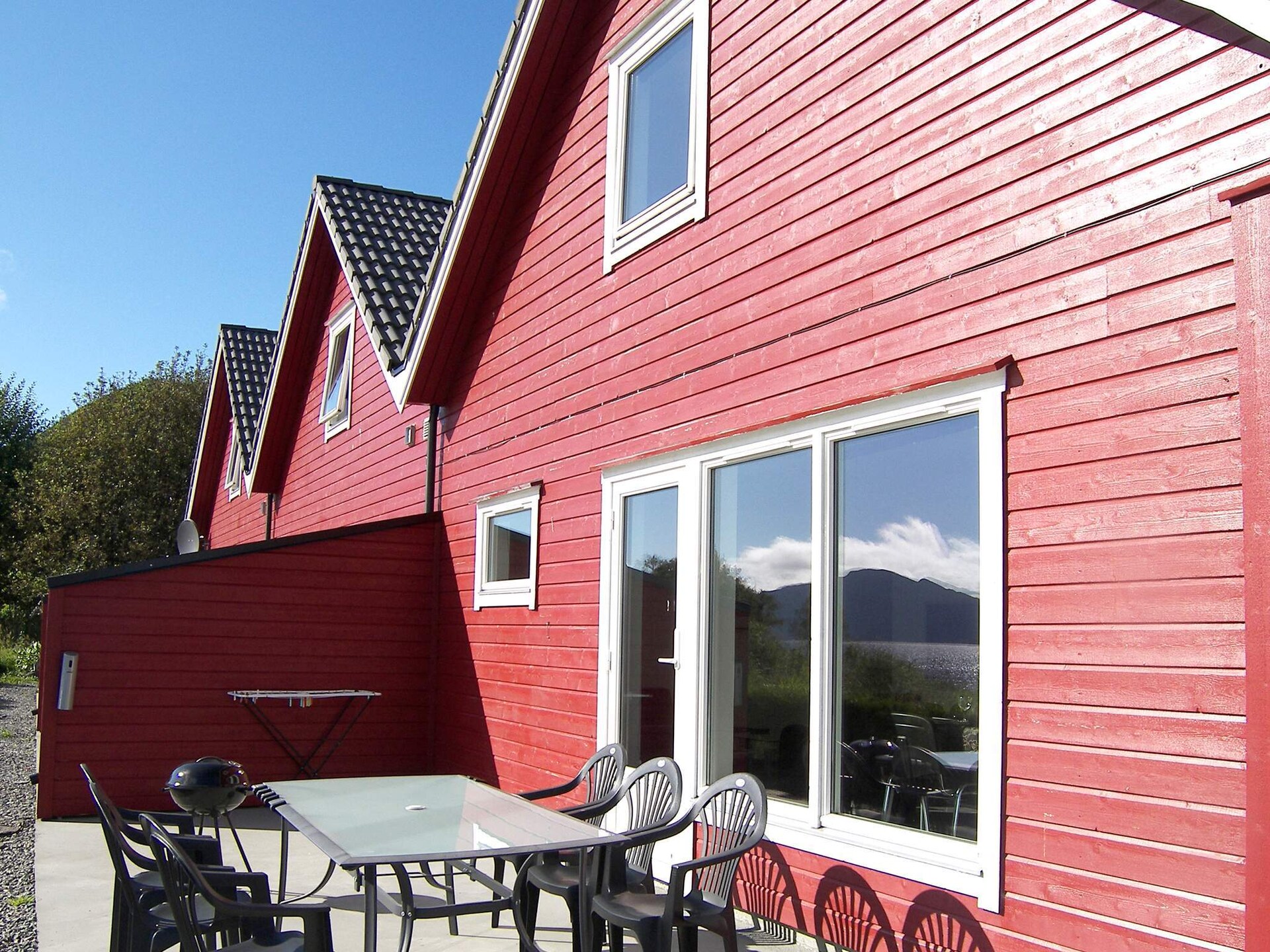 Modern vakantiehuis met panoramisch fjordzicht in Sørbøvåg - foto 1