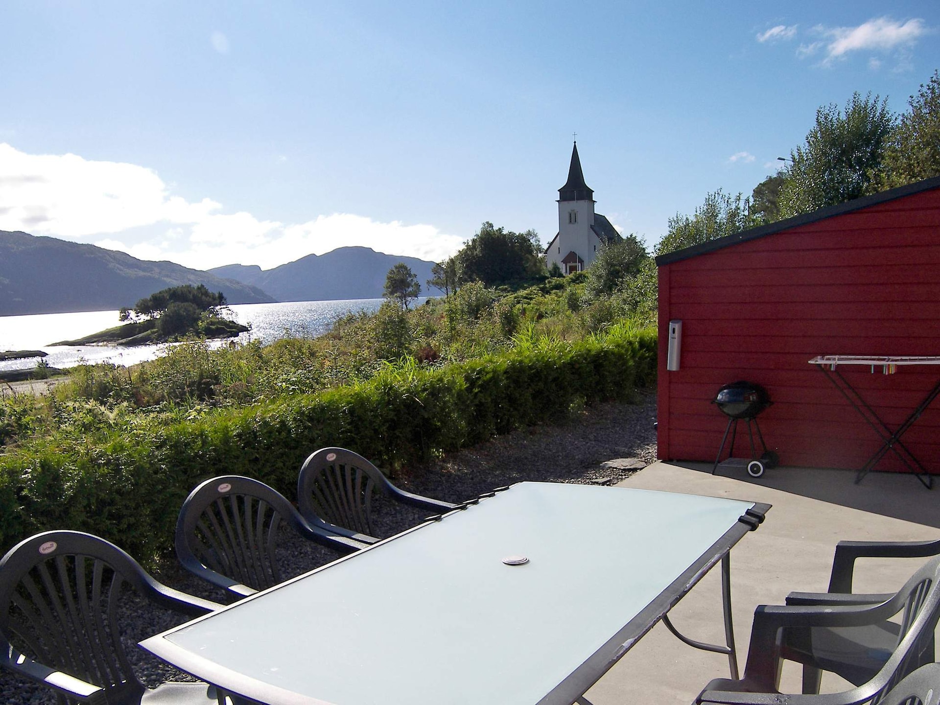 Modern vakantiehuis met panoramisch fjordzicht in Sørbøvåg - foto 14