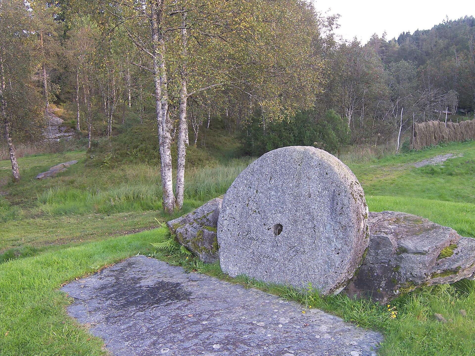 Modern vakantiehuis met panoramisch fjordzicht in Sørbøvåg - foto 26