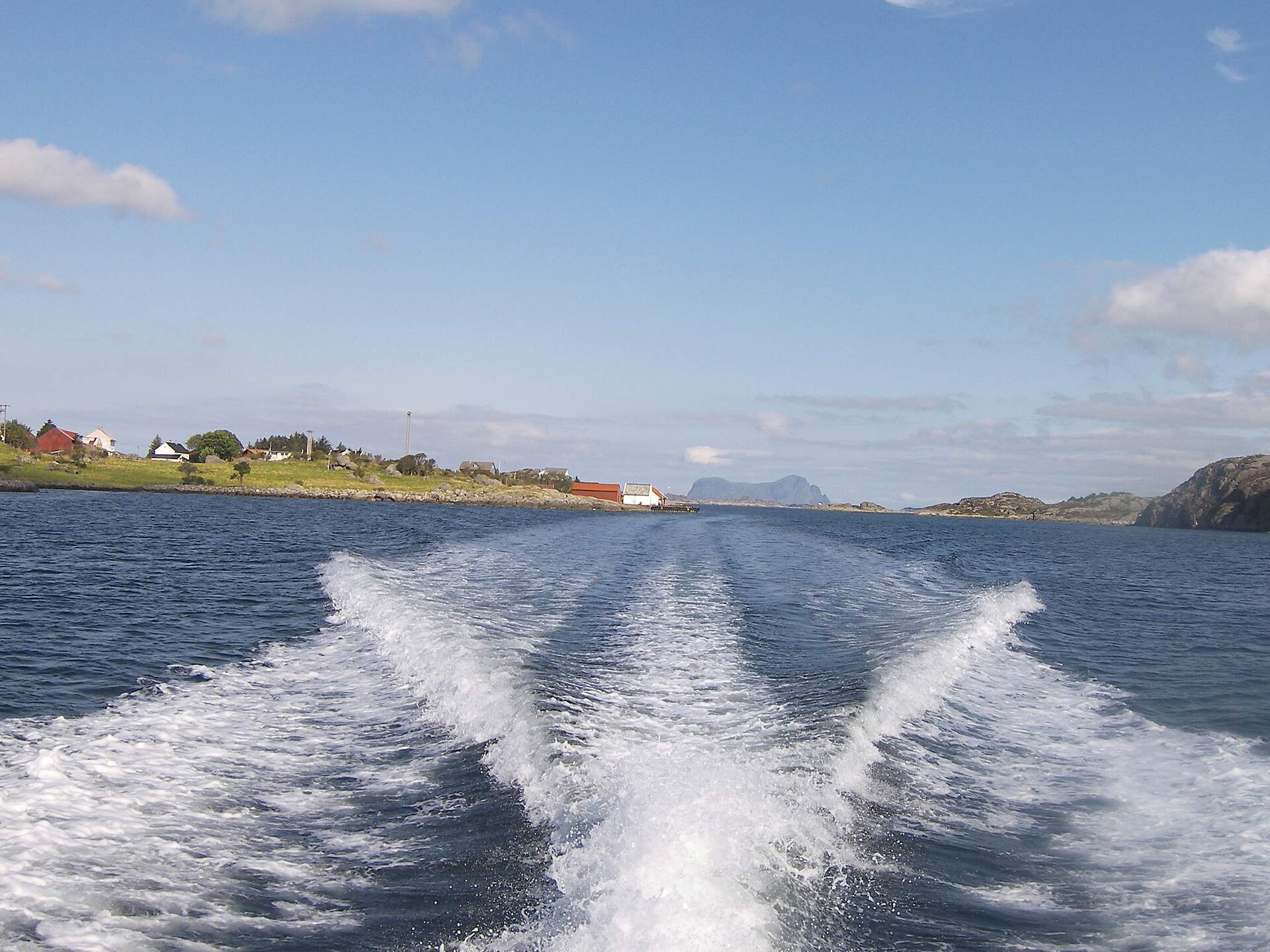 Modern vakantiehuis met panoramisch fjordzicht in Sørbøvåg - foto 30