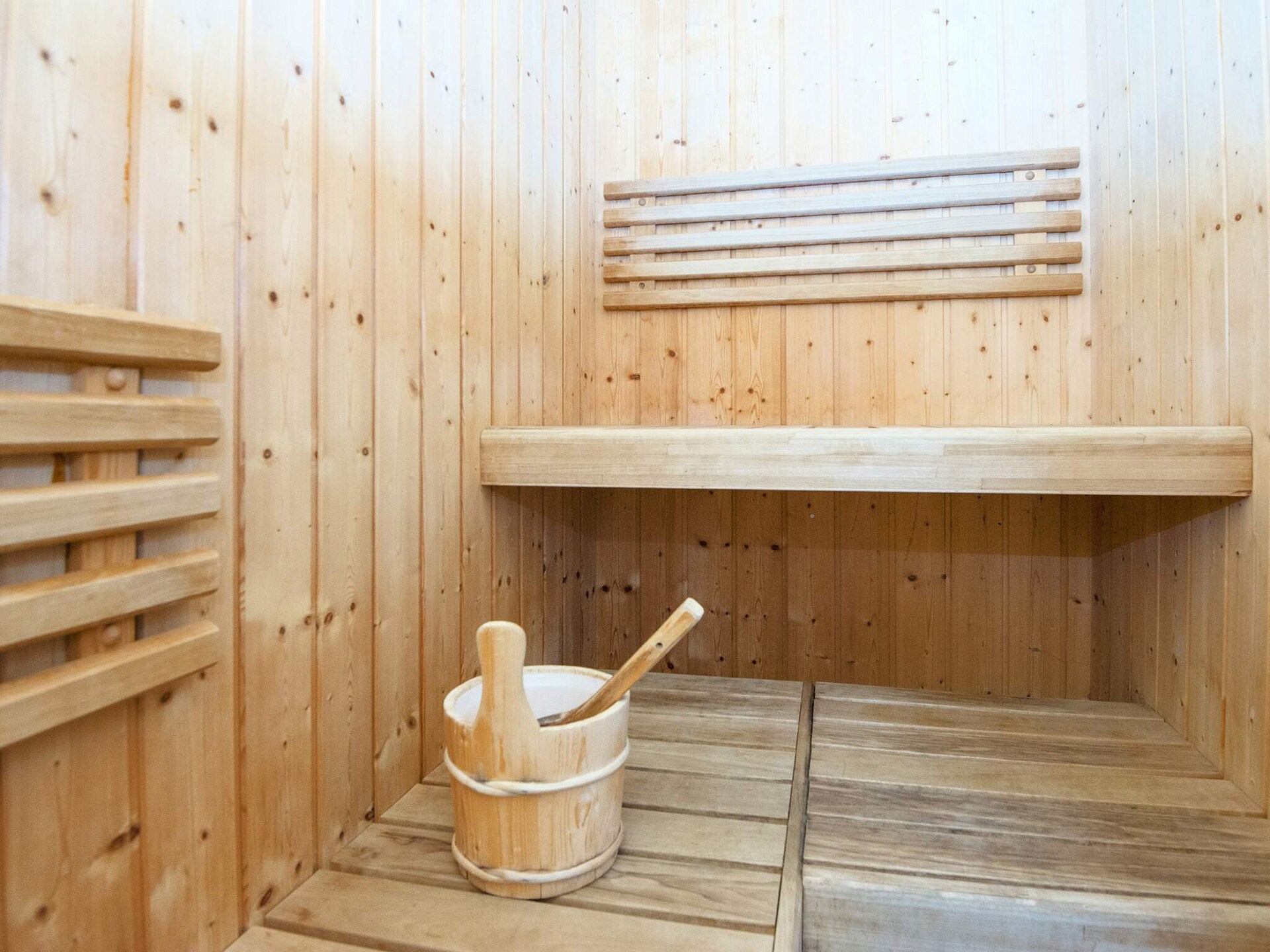 Ruim vakantiehuis voor 16 personen met zwem-spa en sauna bij meer Ansager - foto 40
