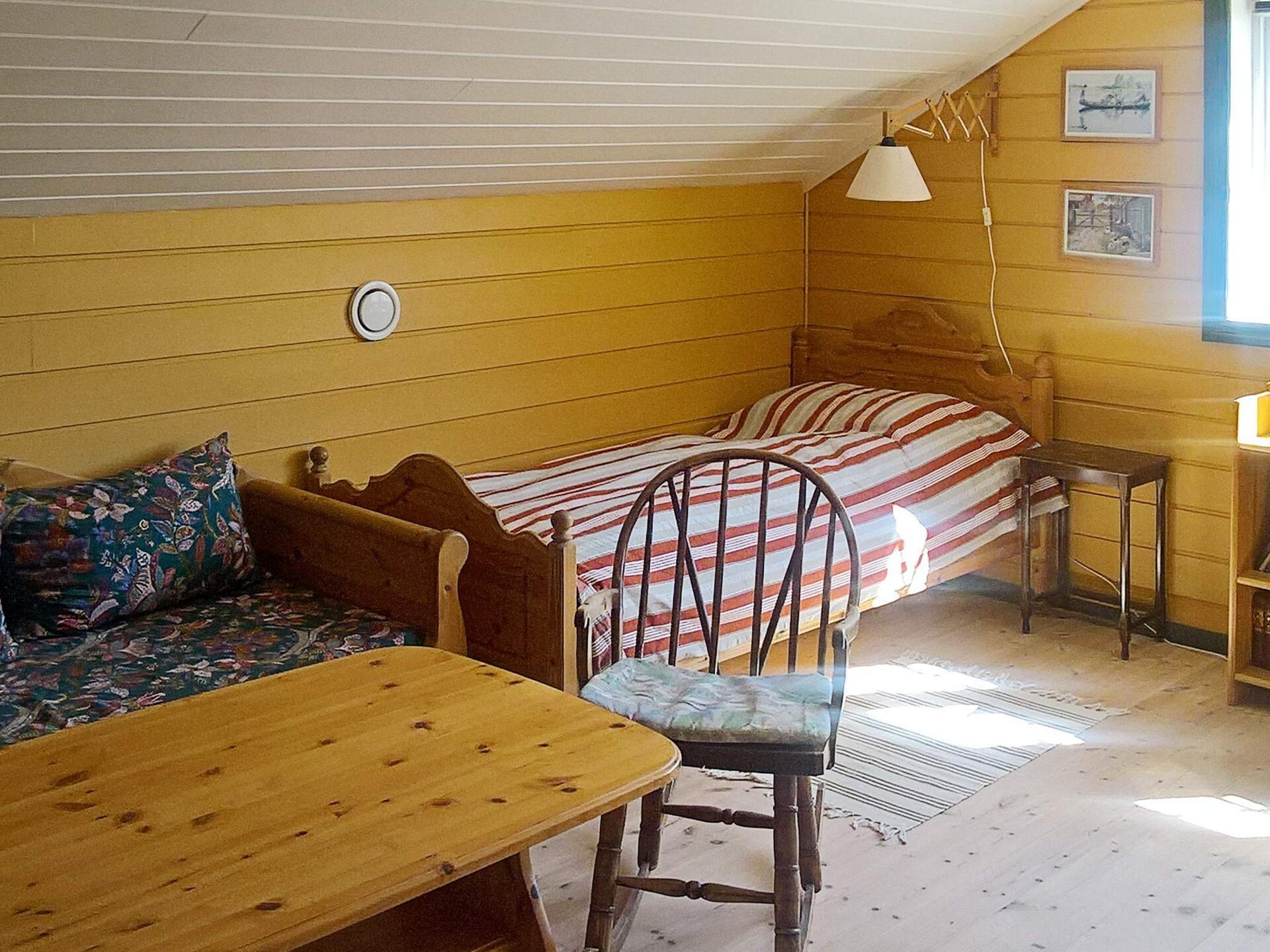 Ruim vakantiehuis met panoramisch fjorduitzicht en gratis boot in Follafoss - foto 10