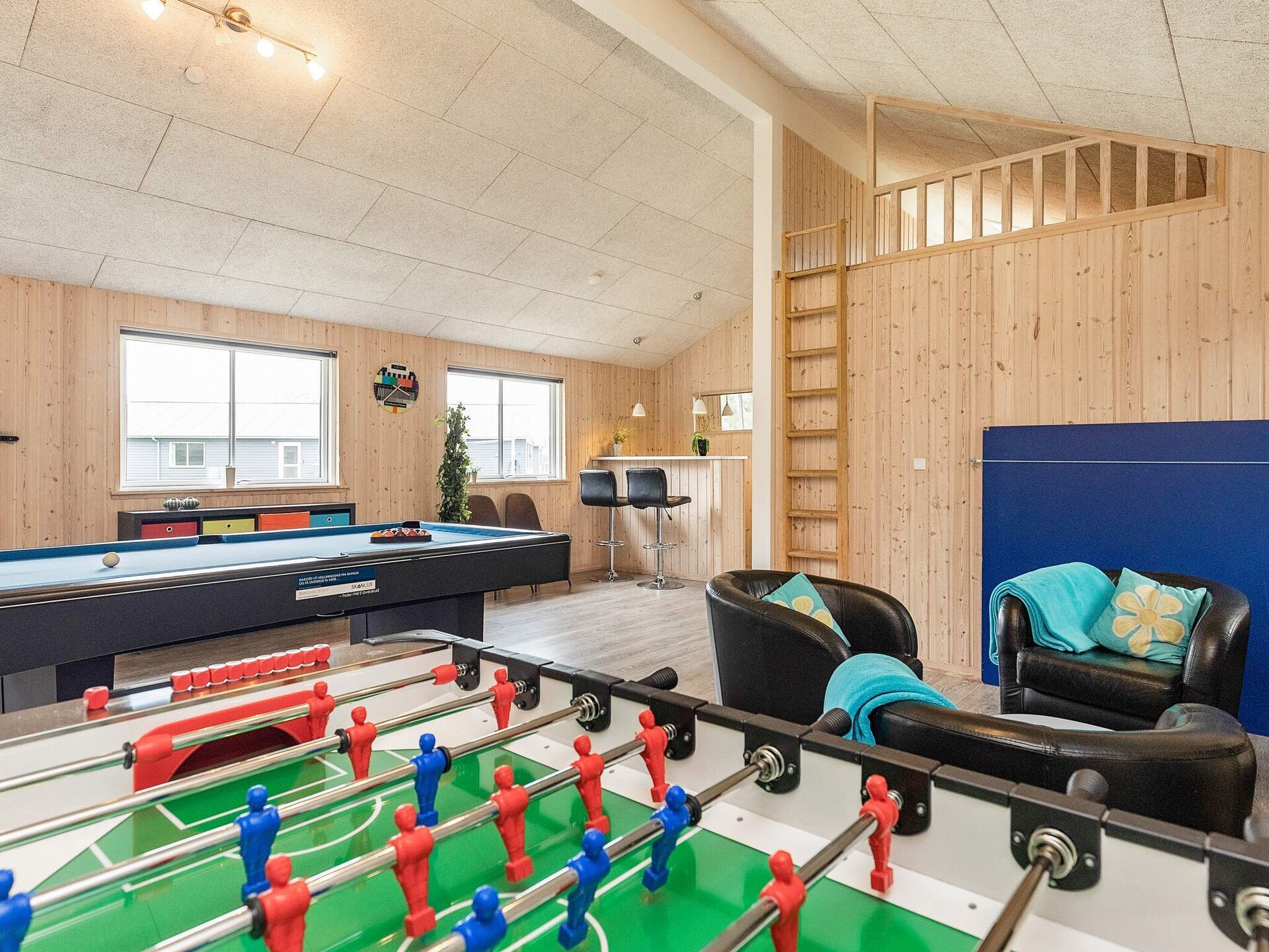 Groots vakantiehuis voor 18 personen met zwembad en activiteitenruimte, 350m van zee - foto 12