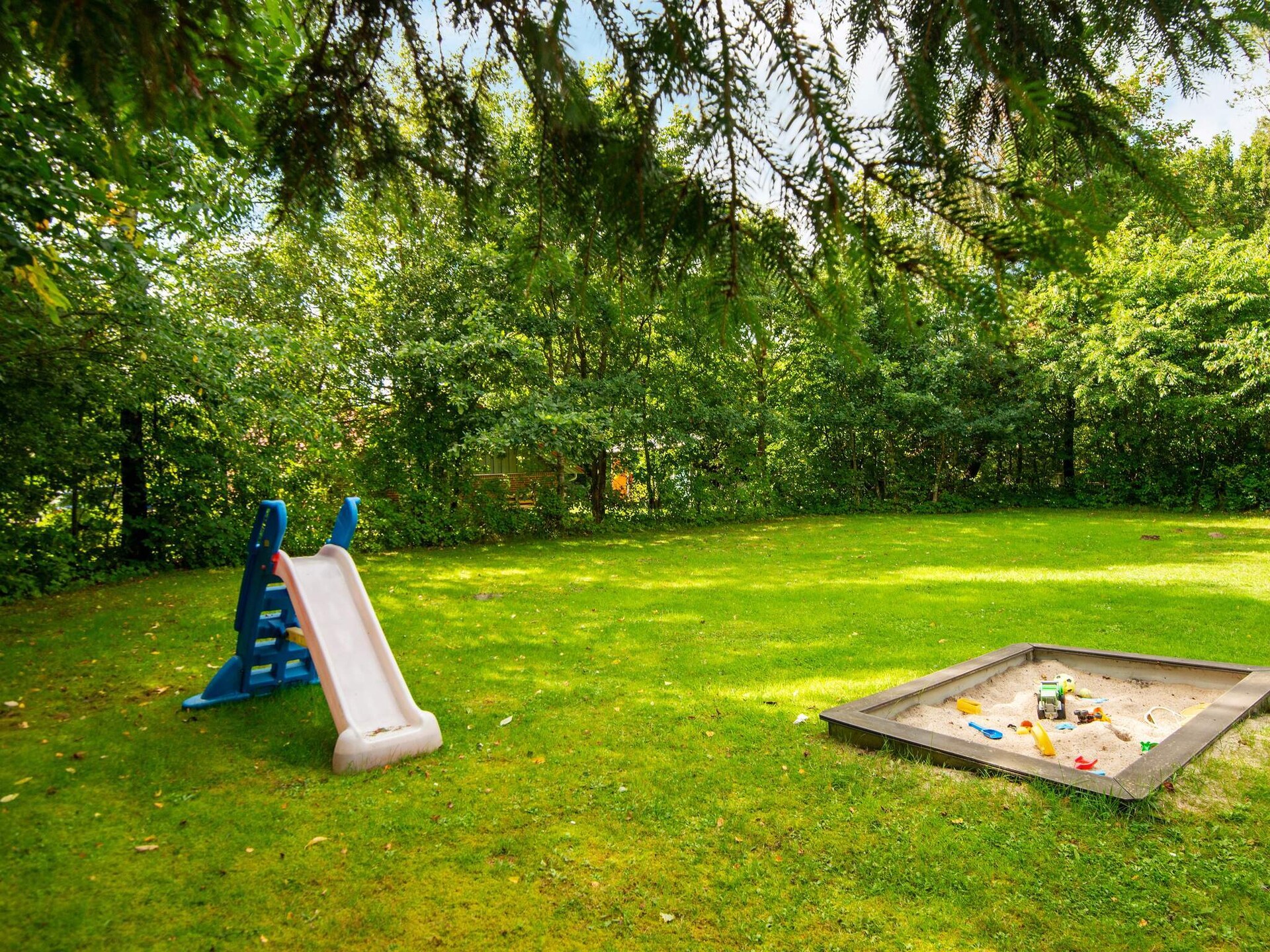 Ruim vakantiehuis met sauna & whirlpool bij het Kvie meer - foto 39
