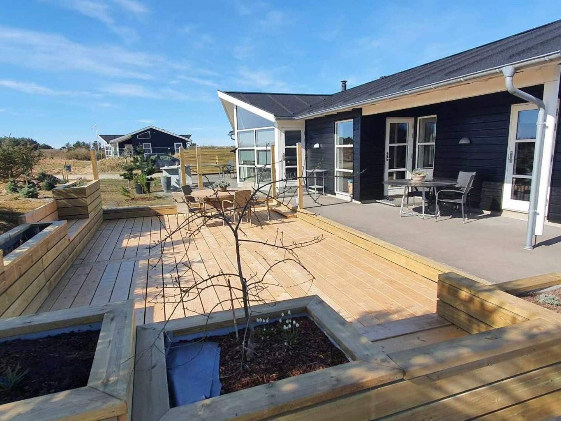 Ruim vakantiehuis met whirlpool & sauna op 900m van de Noordzeekust bij Løkken - foto 2