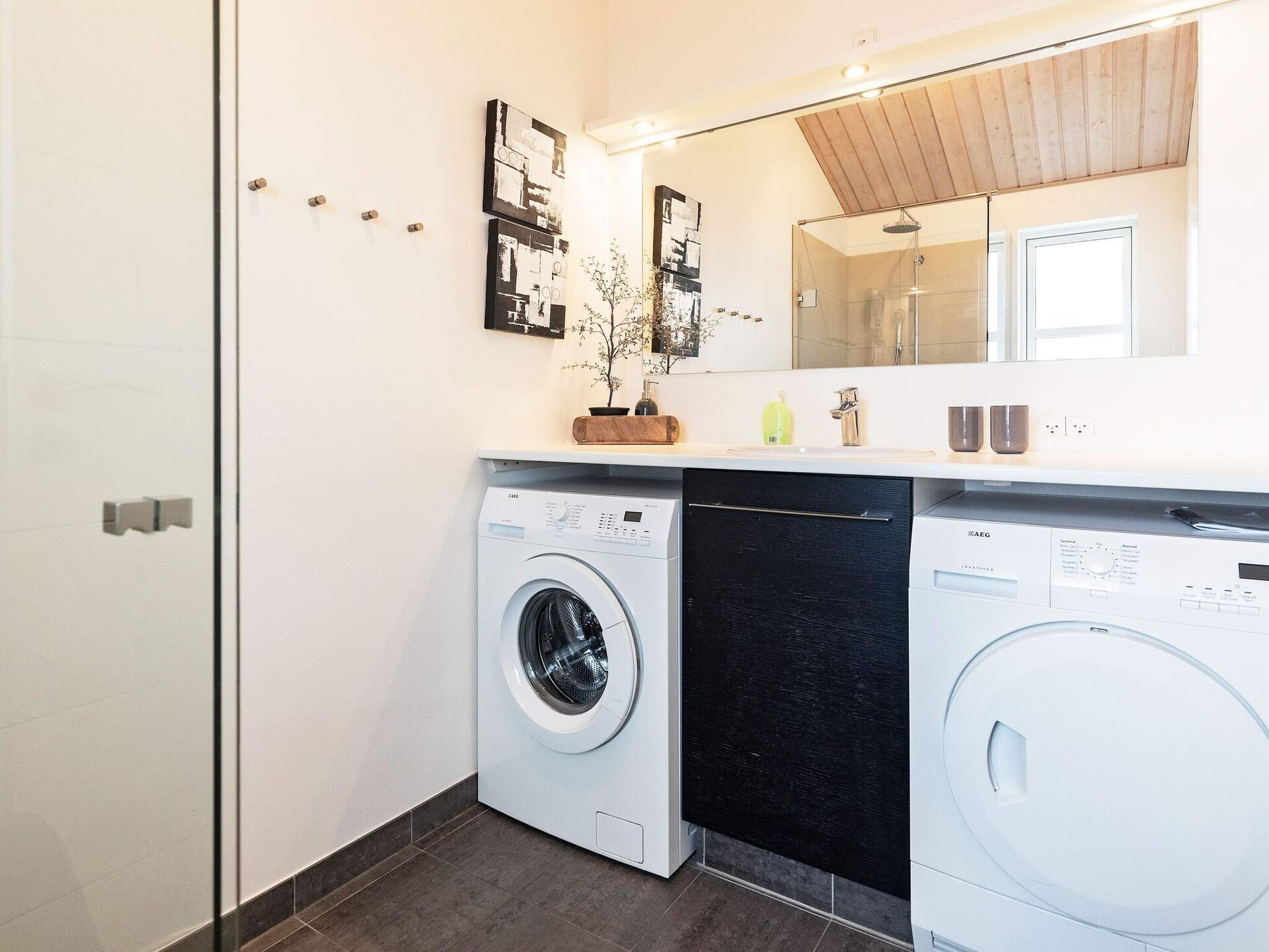 Ruim vakantiehuis met whirlpool & sauna op 900m van de Noordzeekust bij Løkken - foto 39