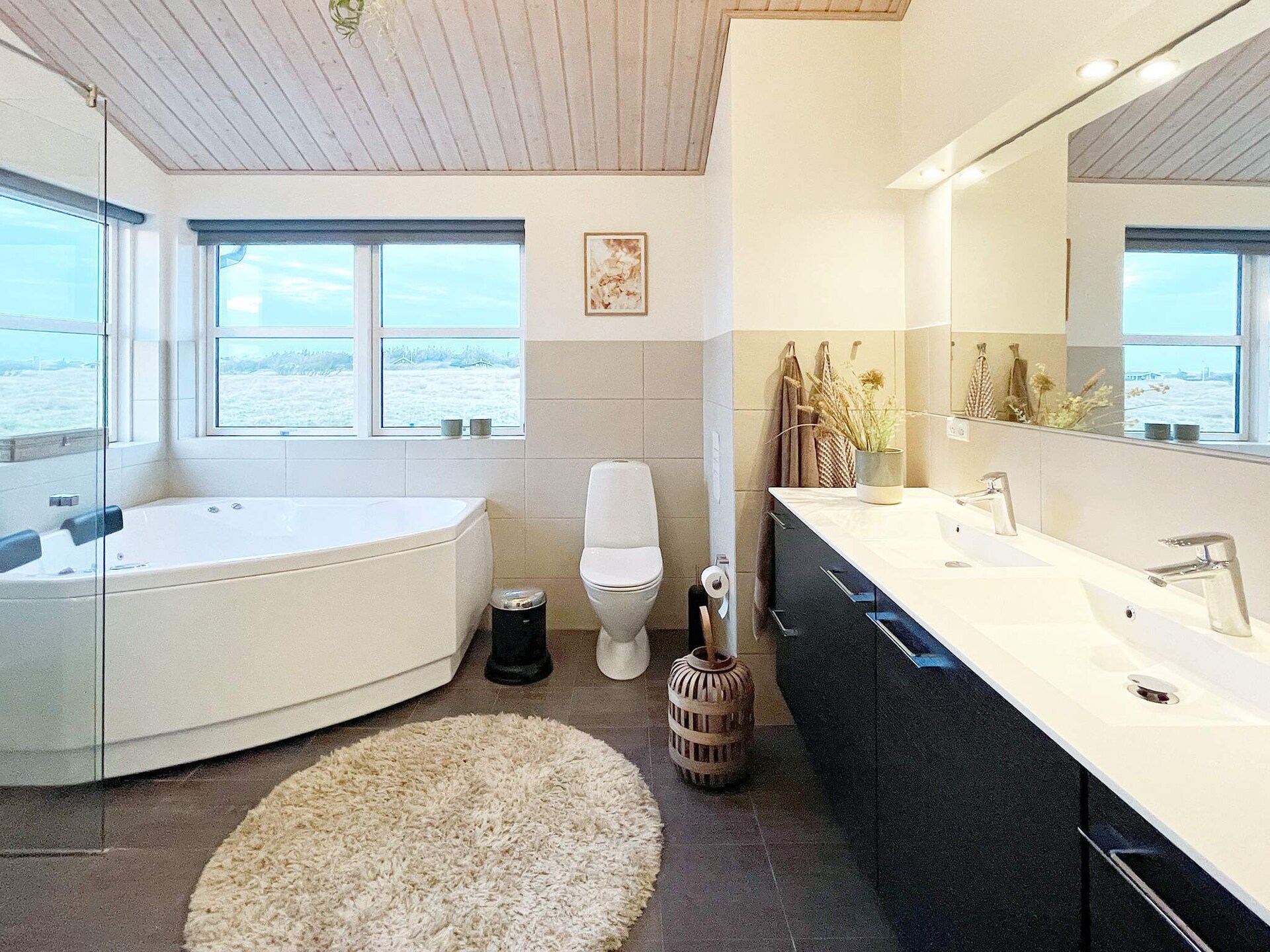 Ruim vakantiehuis met whirlpool & sauna op 900m van de Noordzeekust bij Løkken - foto 38